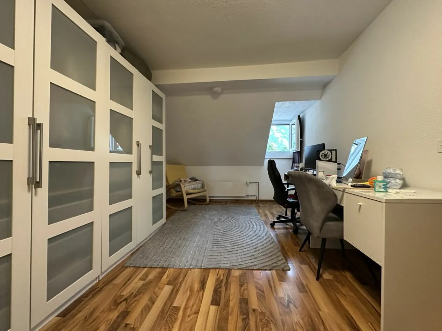 Maison de ville de 5,5 pièces avec appartement de 1,5 pièce - Photo 7 sur 13