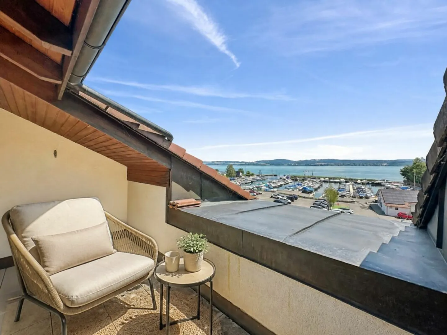 LUXURIÖSE WOHNUNG MIT SEEBLICK UND NAHE DEM HAFEN - Foto 13 von 13