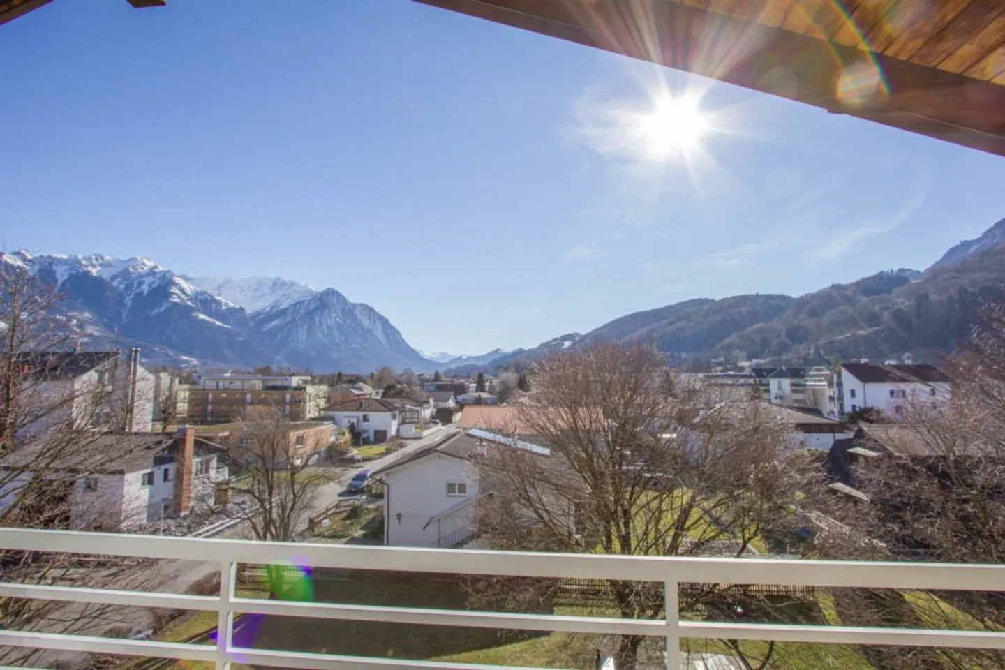 Ambiance pure : Appartement sous les combles avec cheminée - Photo 5 sur 13