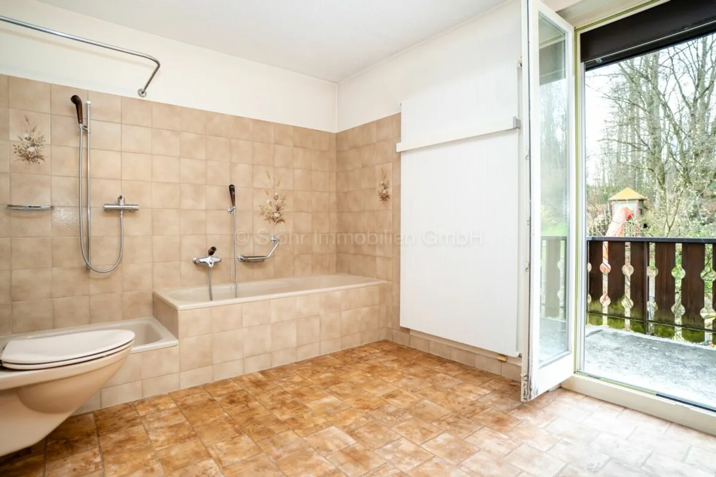 4.5 Zimmer Reiheneckhaus mit Potenzial an toller Lage - Photo 7 of 13