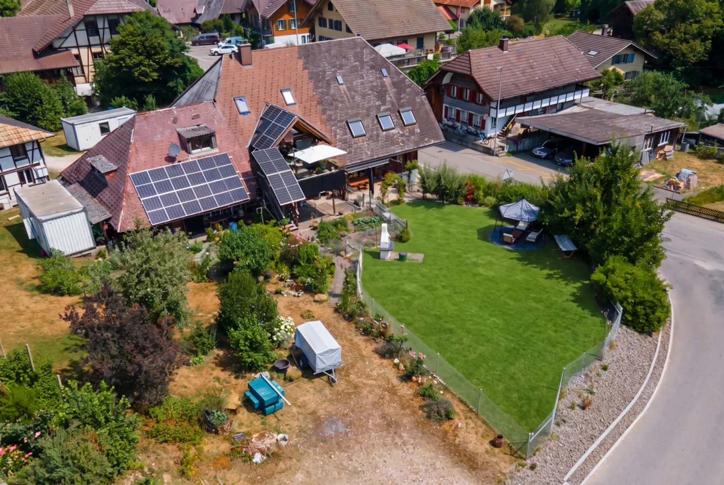 Maison rénovée avec réserve foncière - Photo 3 sur 13