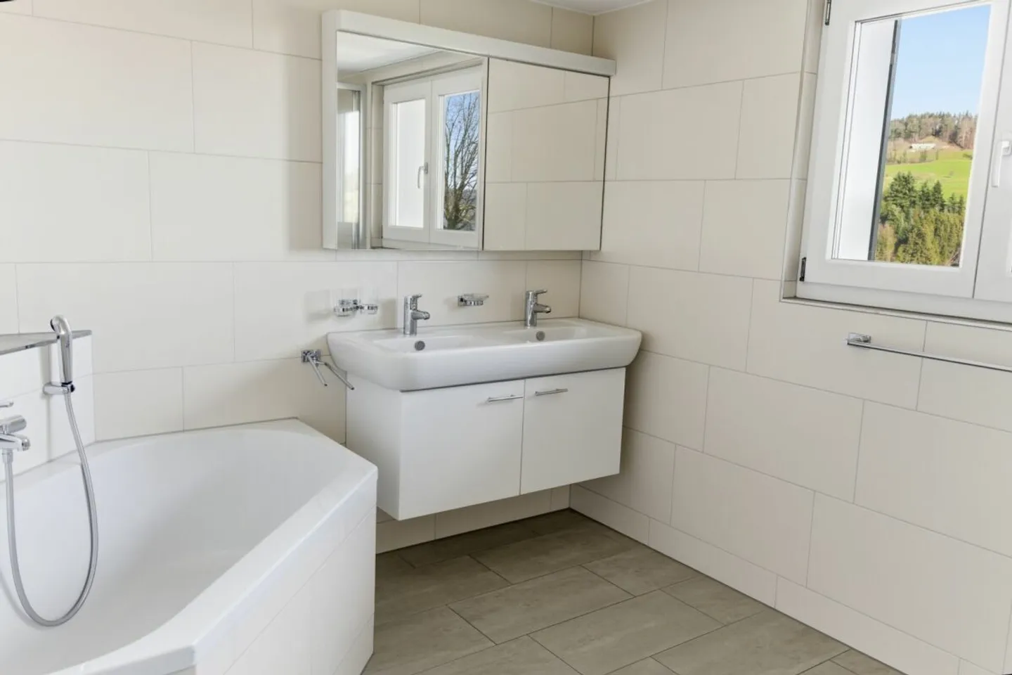 Vie idyllique et rurale - Appartement 5.5 pièces à louer ! - Photo 5 sur 13