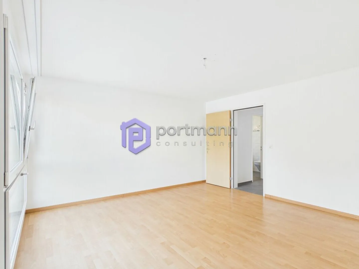 Casa unifamiliare a schiera continuamente ristrutturata e convertita - Foto 11 di 13
