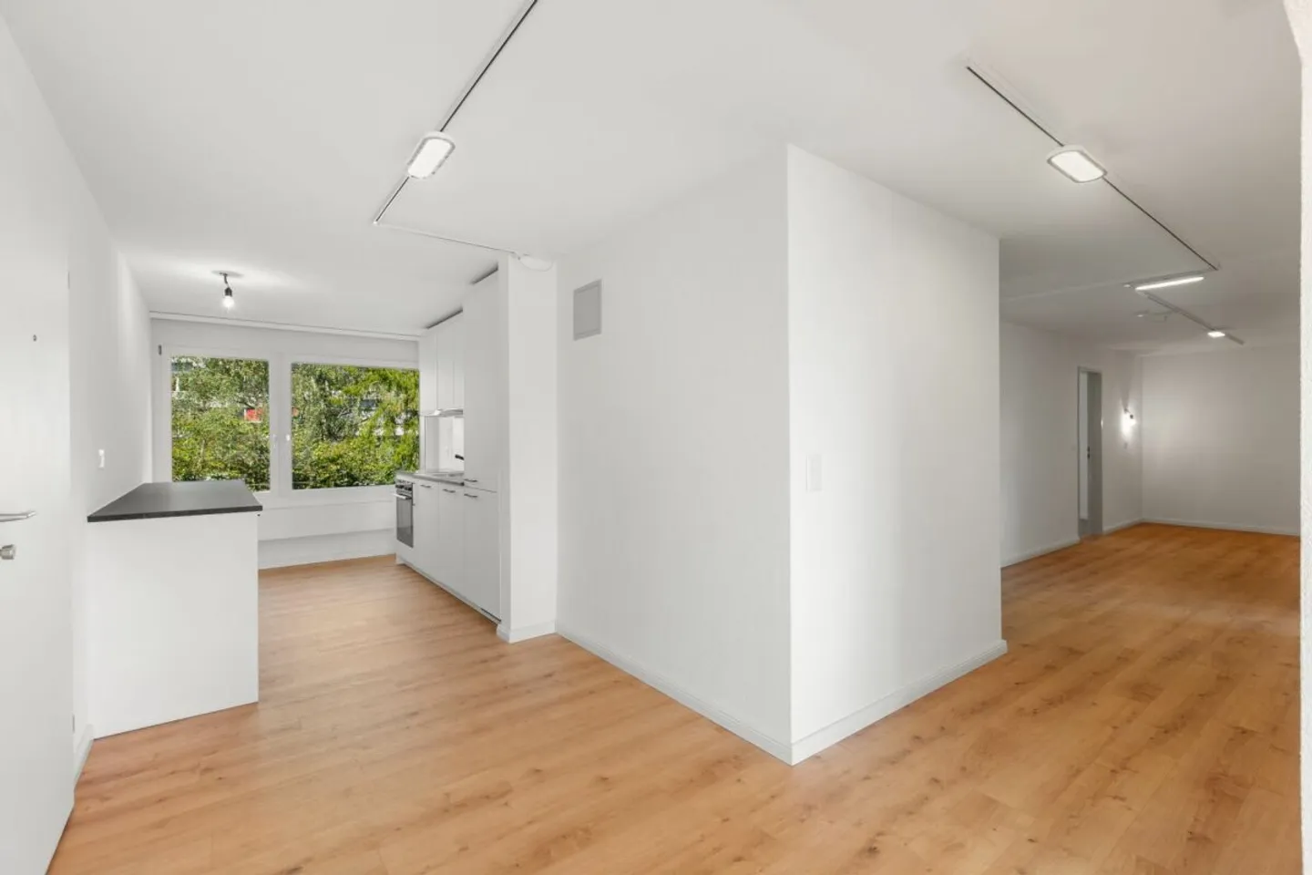 Kernsanierte 4½-Zimmer-Etagenwohnung mit grossem Balkon - Photo 6 of 13