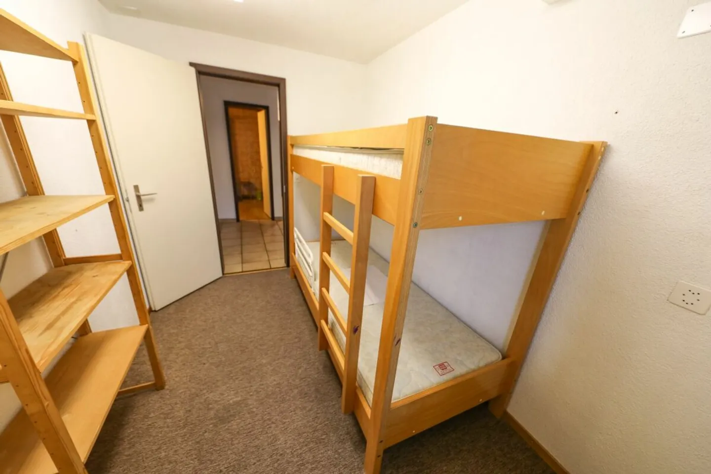 Zentral gelegenes Apartment - Foto 6 von 10