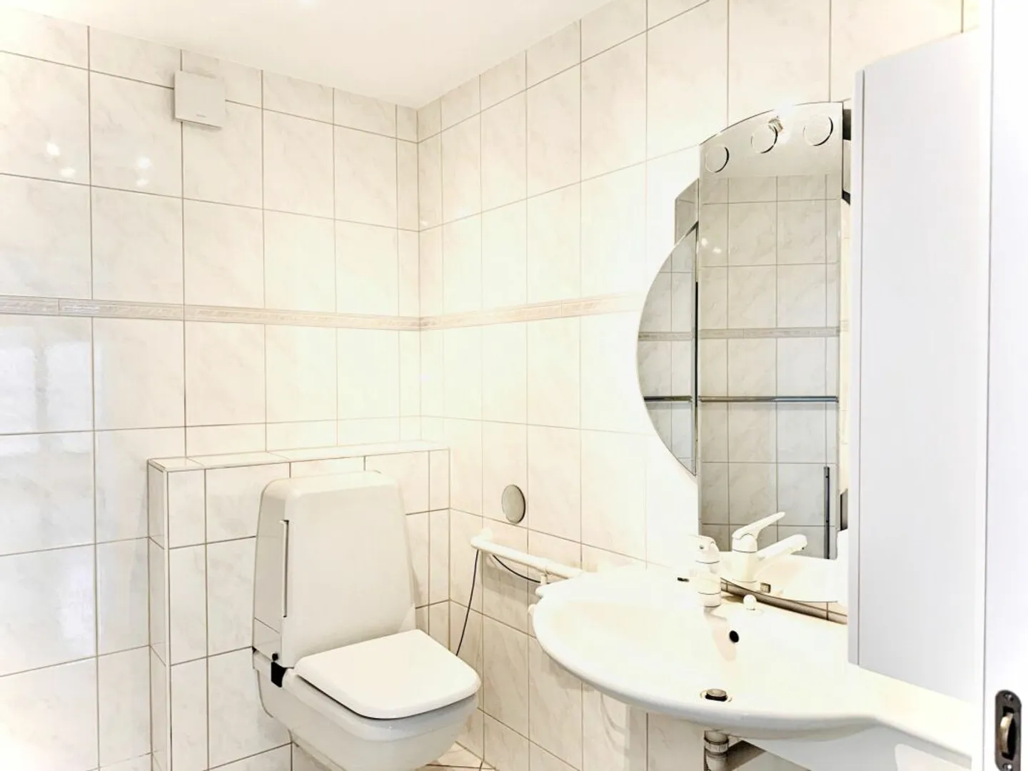 Charming Property in a Sunny Location - Photo 11 of 13