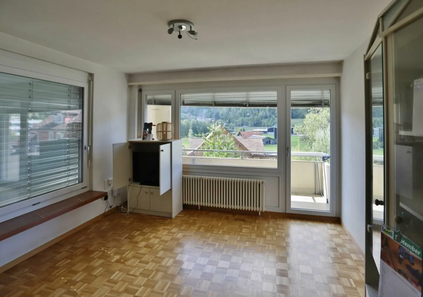 Appartement loué de 4.5 pièces avec plan d'étage pratique - Photo 2 sur 7