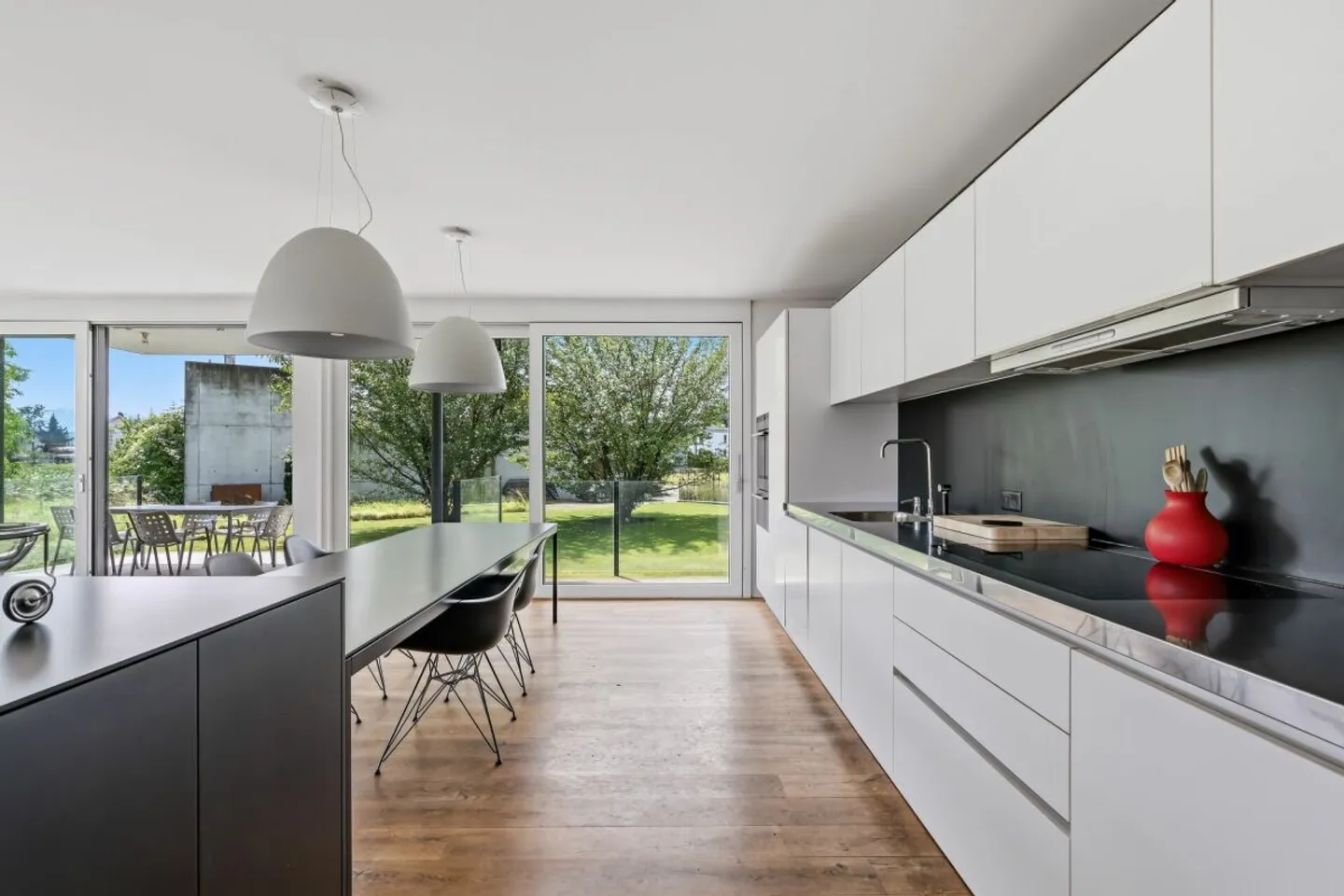 Magnifique appartement de jardin dans un quartier résidentiel très calme - Photo 7 sur 13