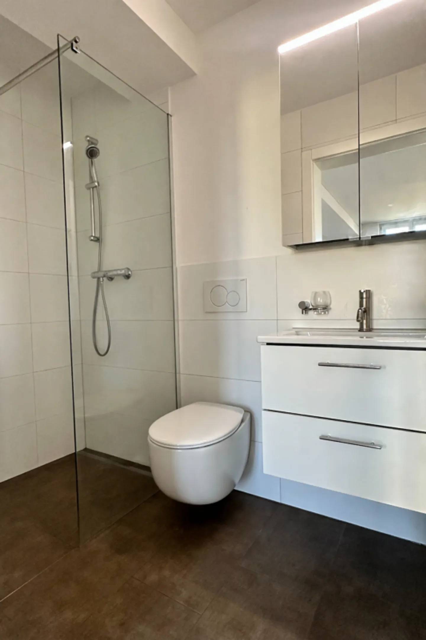 Charming 2.5 room apartment in stylish city villa - Photo 5 of 8