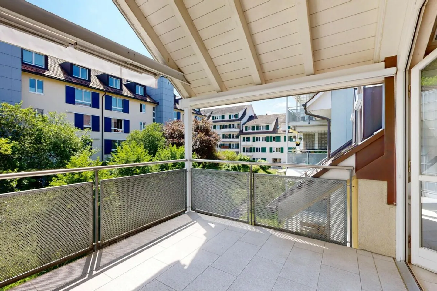 Well-maintained single/retirement apartment in an ideal location - Photo 12 of 13