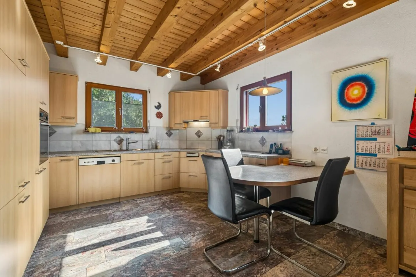 Maison spacieuse avec vue sur la vallée du Rhin - Photo 4 sur 10