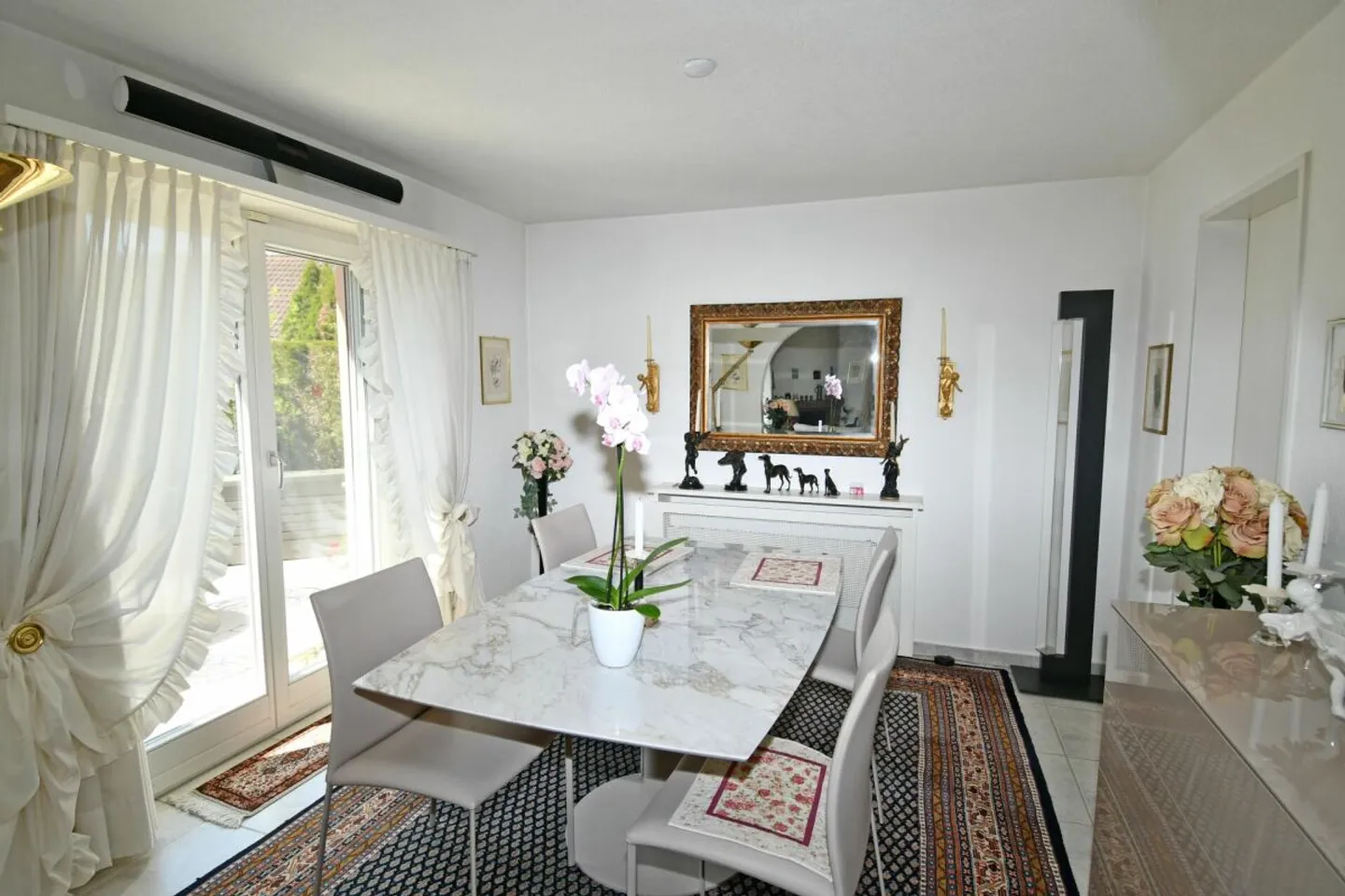 Maison individuelle de 7,5 pièces bien entretenue avec magnifique jardin - Photo 2 sur 13