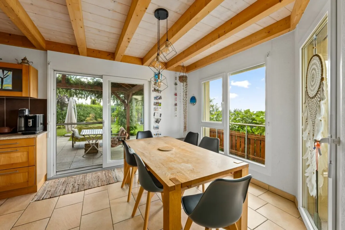 Magnifica villa d'architetto di 7,5 locali a 7 minuti da Grandson - Foto 4 di 13