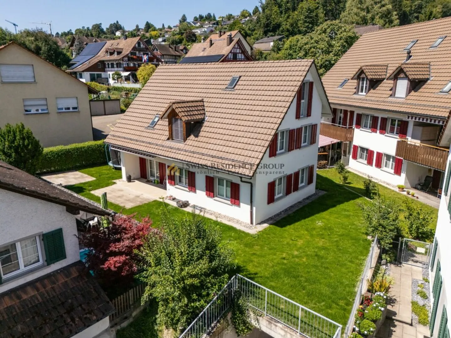Votre maison de rêve à Neerach : maison individuelle avec jardin généreux et charme unique - Photo 2 sur 13