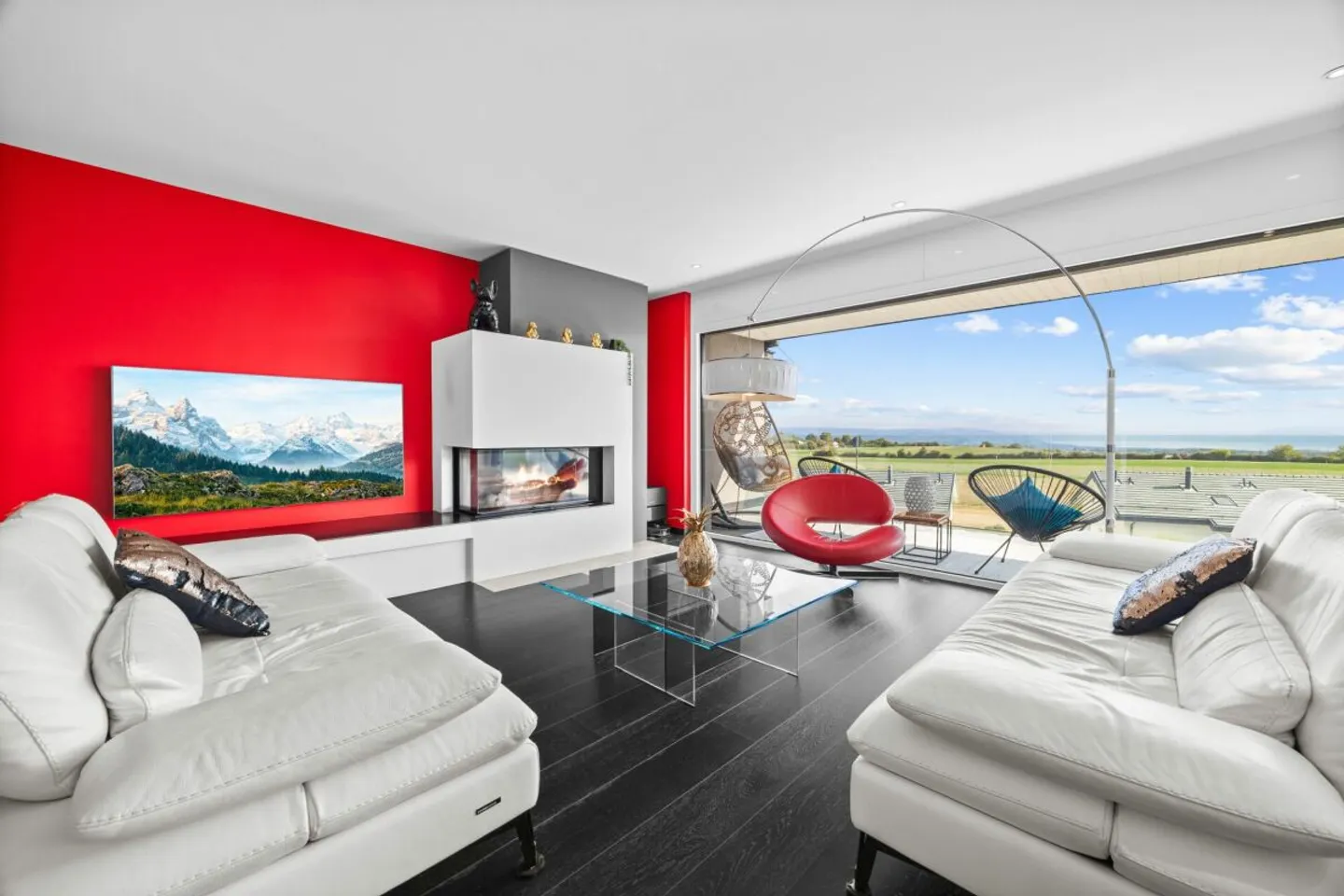 Contemporary villa with panoramic view of Lake Geneva and the Alps - Photo 1 of 13