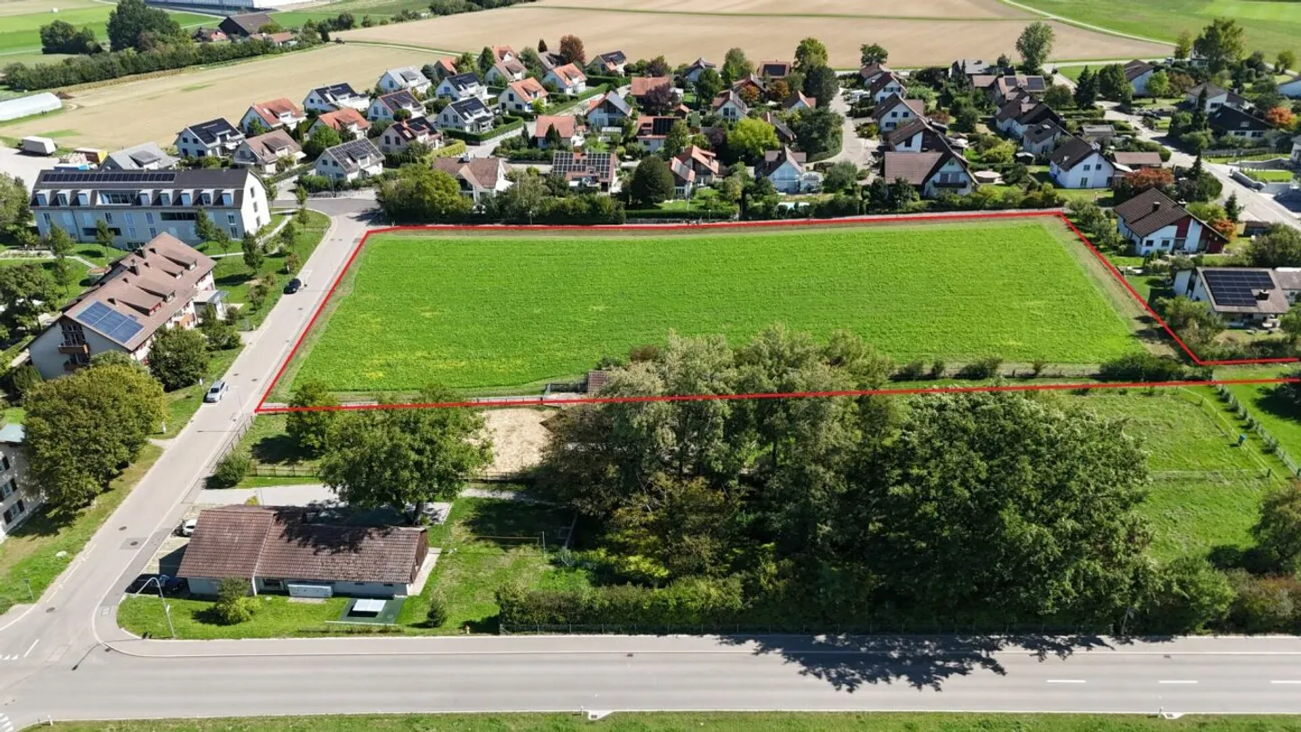 9,391 m2 Building Land in Prime Location! - Photo 2 of 6