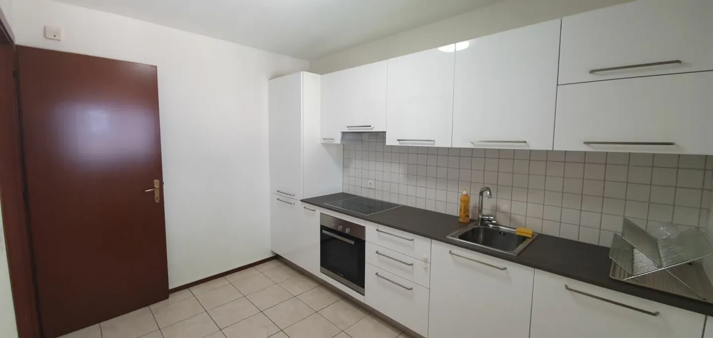 Helles Apartment mit Parkplatz - Foto 3 von 10