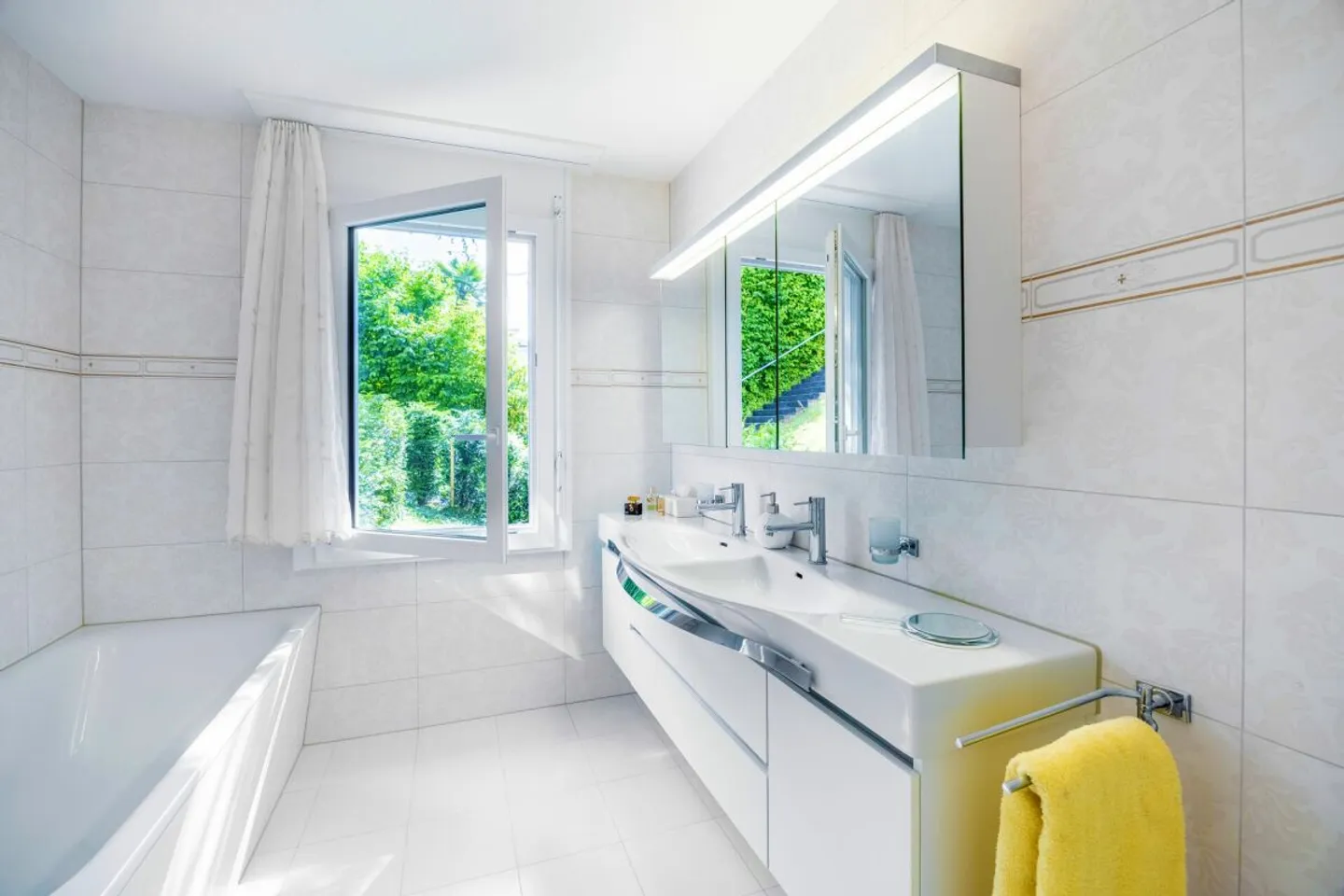 Exklusiver Wohntraum - Grosszügig an Toplage mit Wellnessanlage - Foto 8 di 12