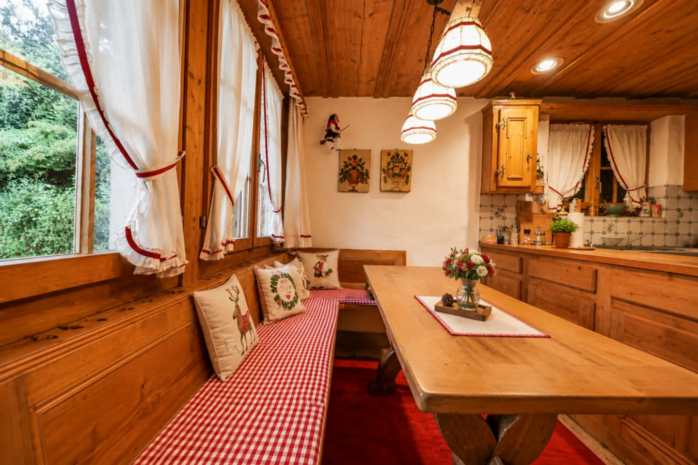 Chalet mit 3 Wohneinheiten, Schwimmbad und Garagen Höhenstrasse 14 - Photo 12 sur 12