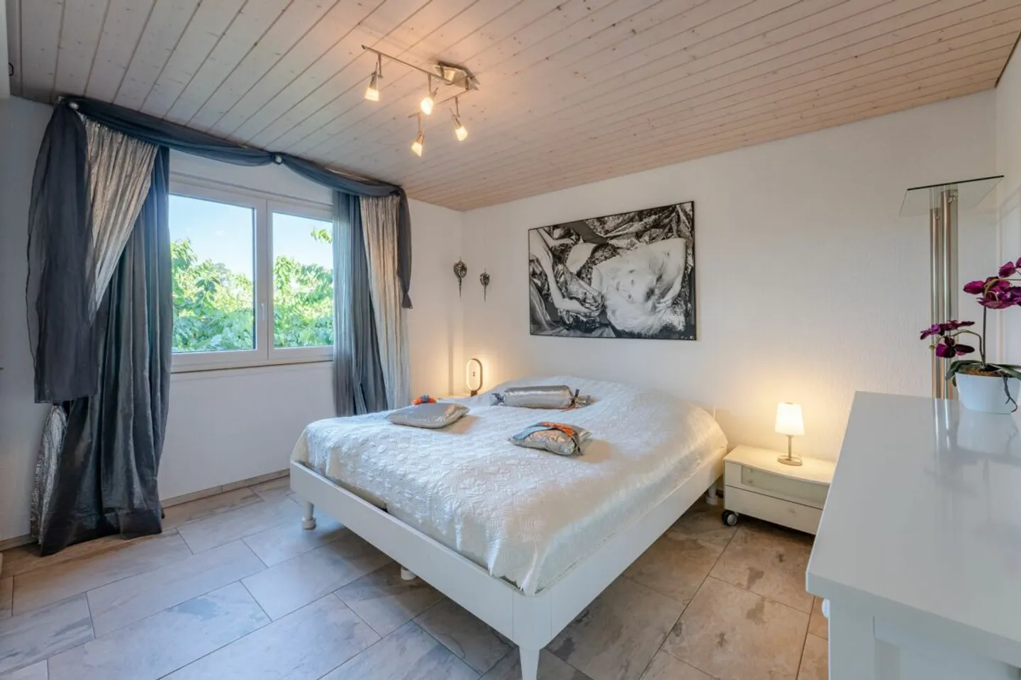 Charmantes Einfamilienhaus mit Garten - Foto 9 von 13