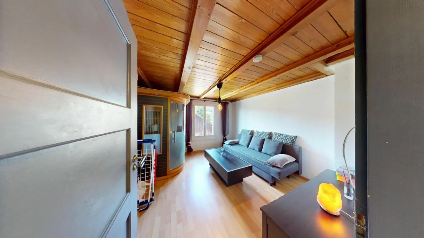 Residential and commercial building with flexible usage concept - Photo 13 of 13