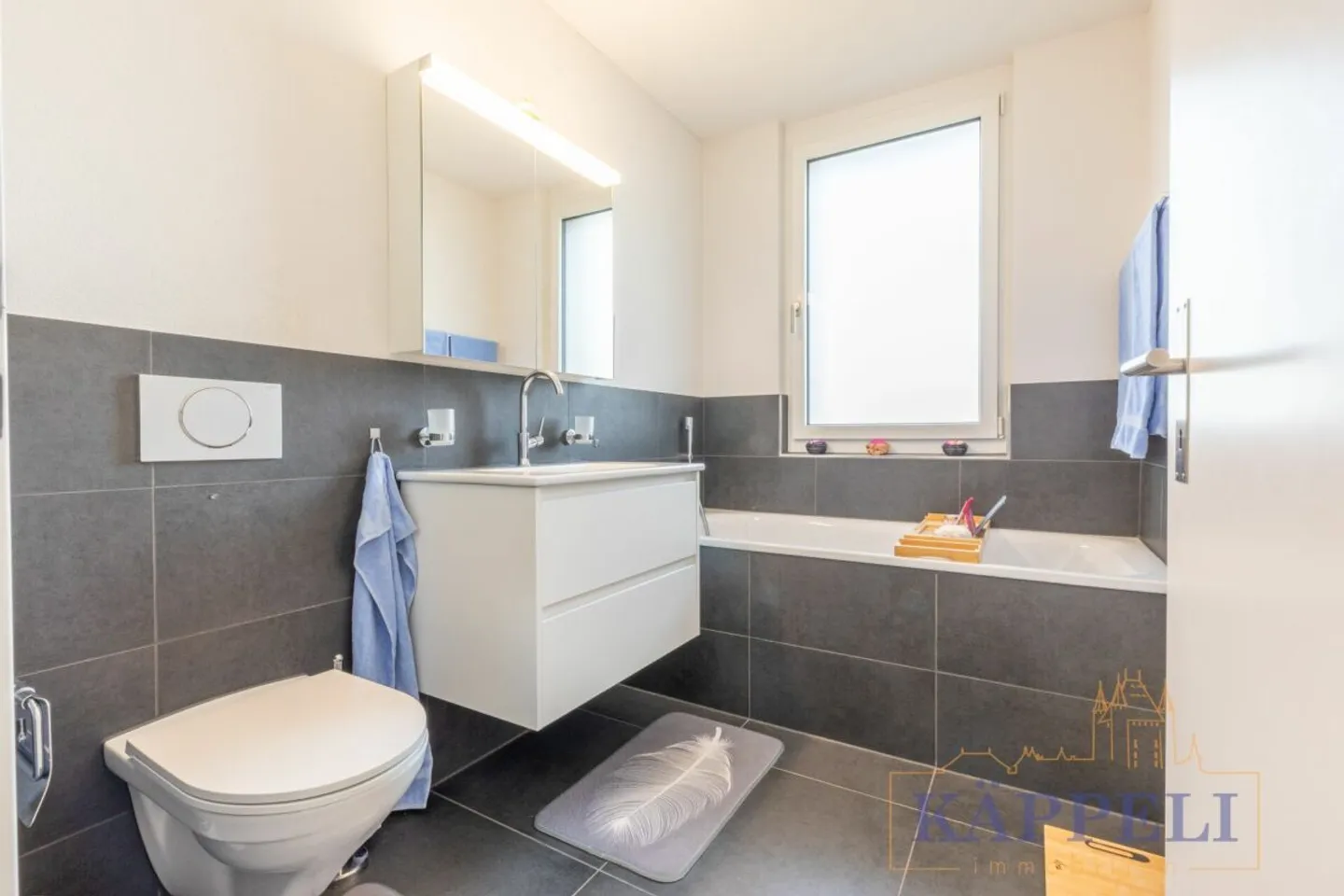 Maison semi-détachée de 6,5 pièces avec vue sur la montagne à Uebeschi - Photo 11 sur 13