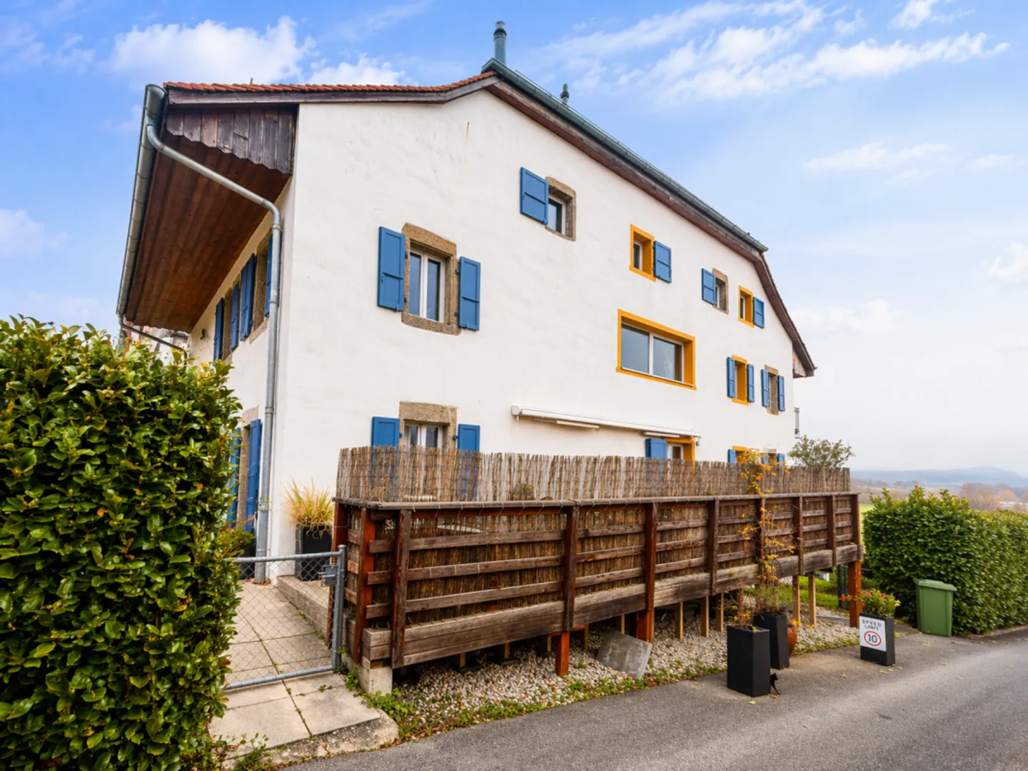 Charming Apartment with Garden - Photo 13 of 13