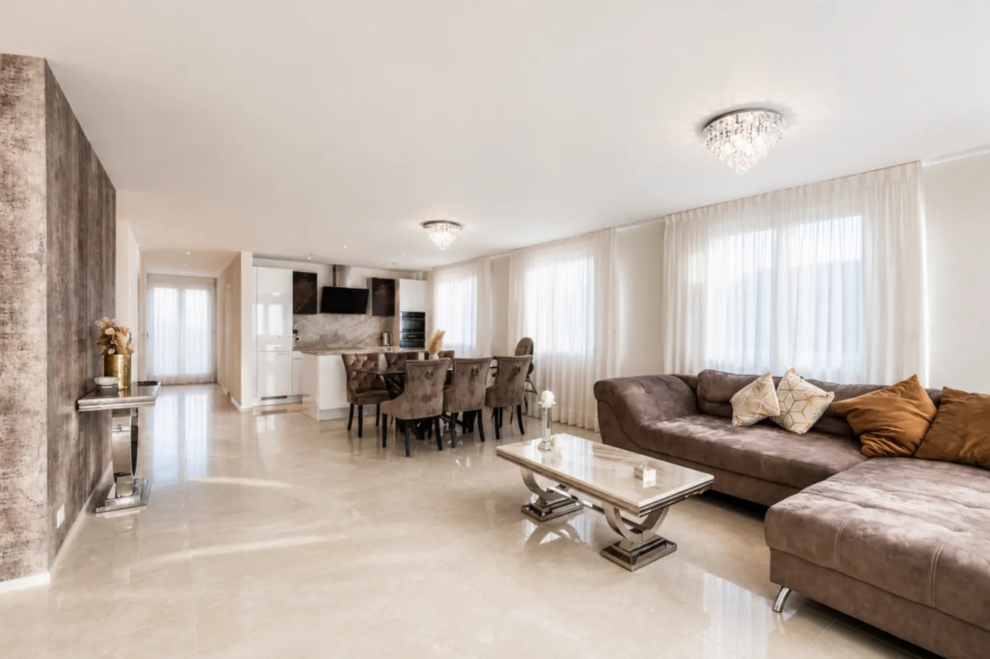 South Slope Dream Apartment with Breathtaking Mountain and Terrace Panorama - Photo 9 of 13