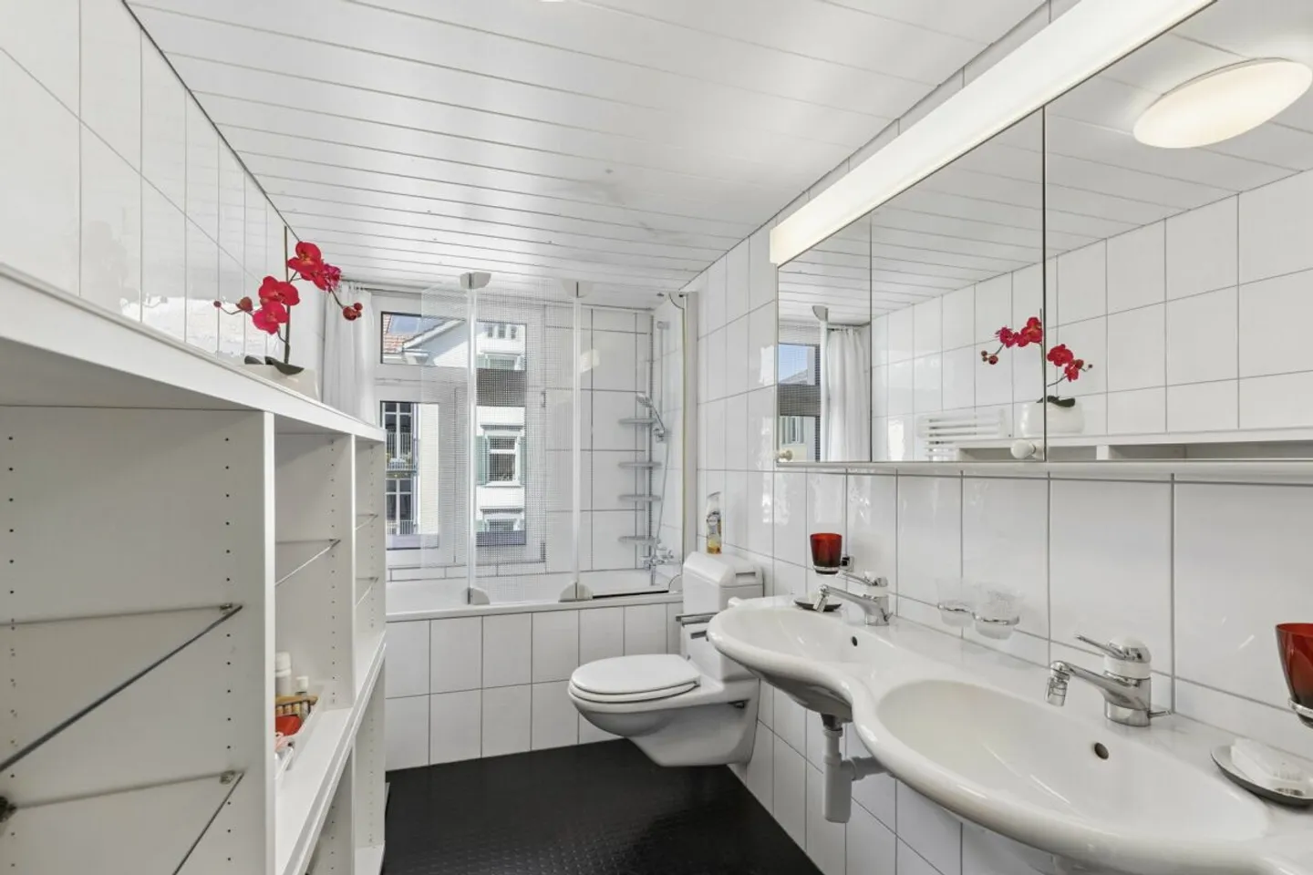 Affascinante casa trifamiliare in una posizione tranquilla in città - Foto 10 di 10