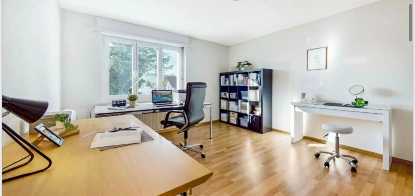 Spannendes Projekt aus Mehrfamilienhaus und grossem Gartenanteil als Baulandreserve - Photo 5 of 13