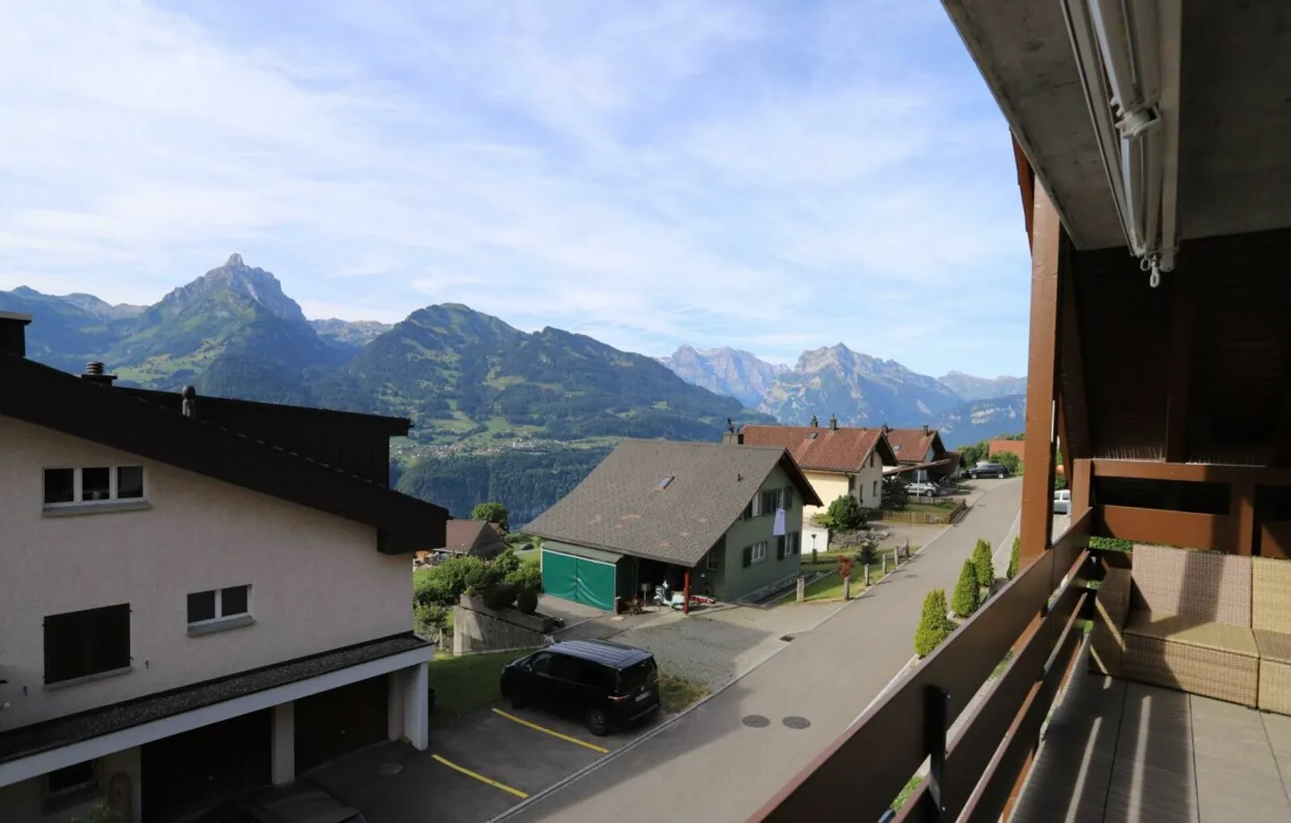Arrive, relax and enjoy the view - Photo 7 of 8