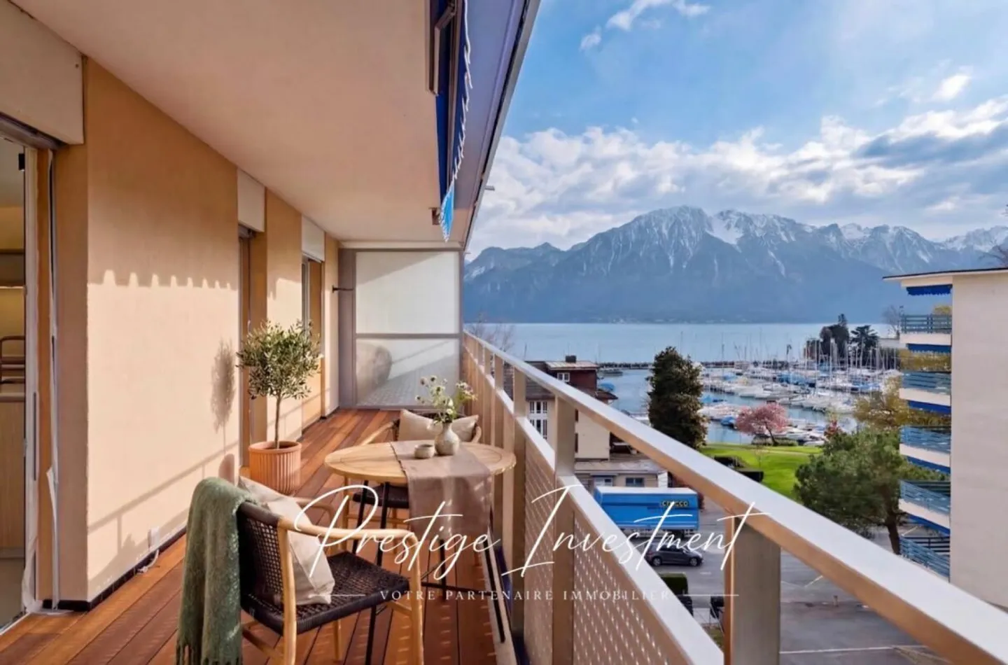 Appartement Charmant avec Vue sur le Lac - Photo 5 sur 13