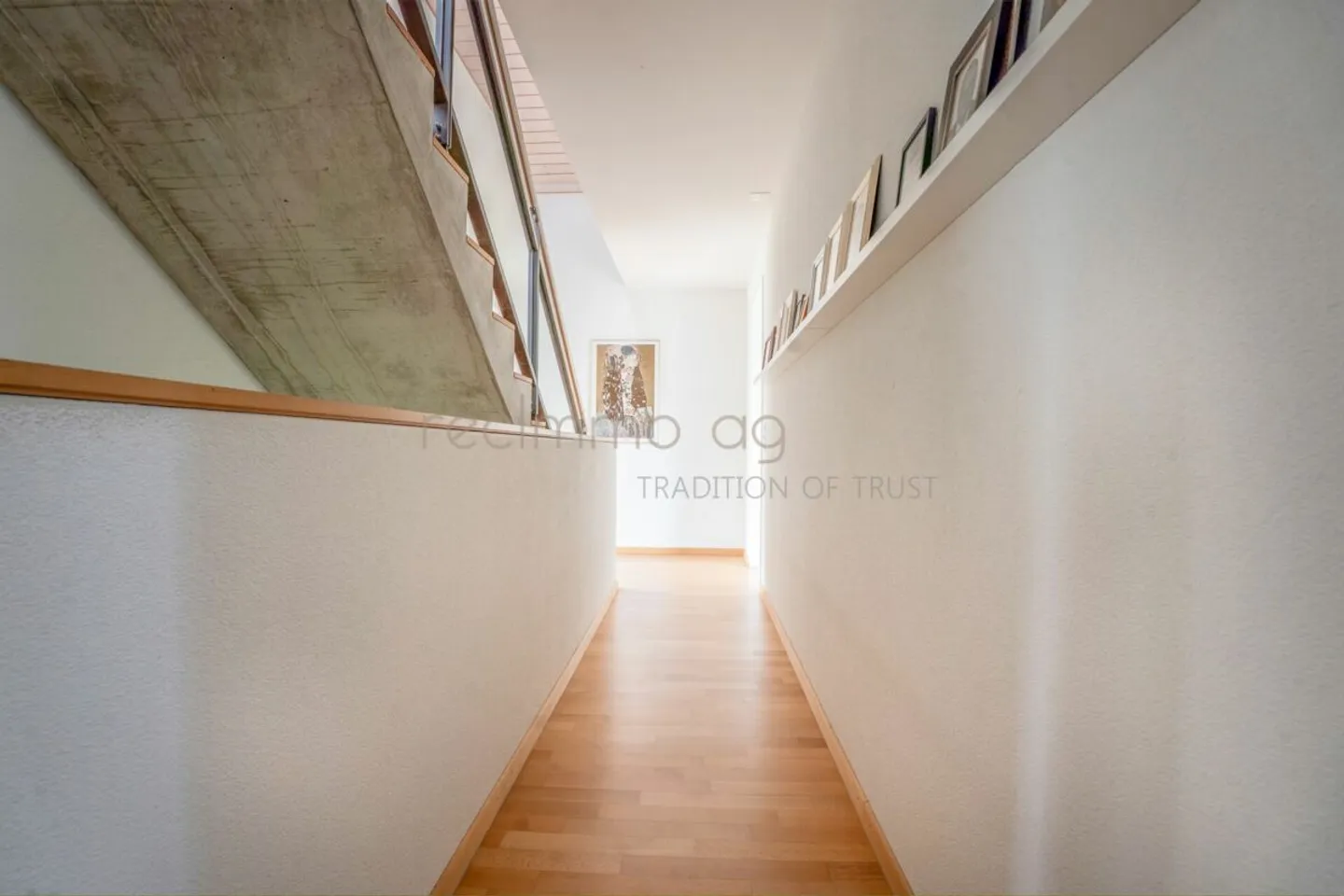 Casa a schiera di 6,5 stanze adatta alle famiglie con giardino e accesso diretto al garage sotterraneo a Obfelden - Foto 10 di 13