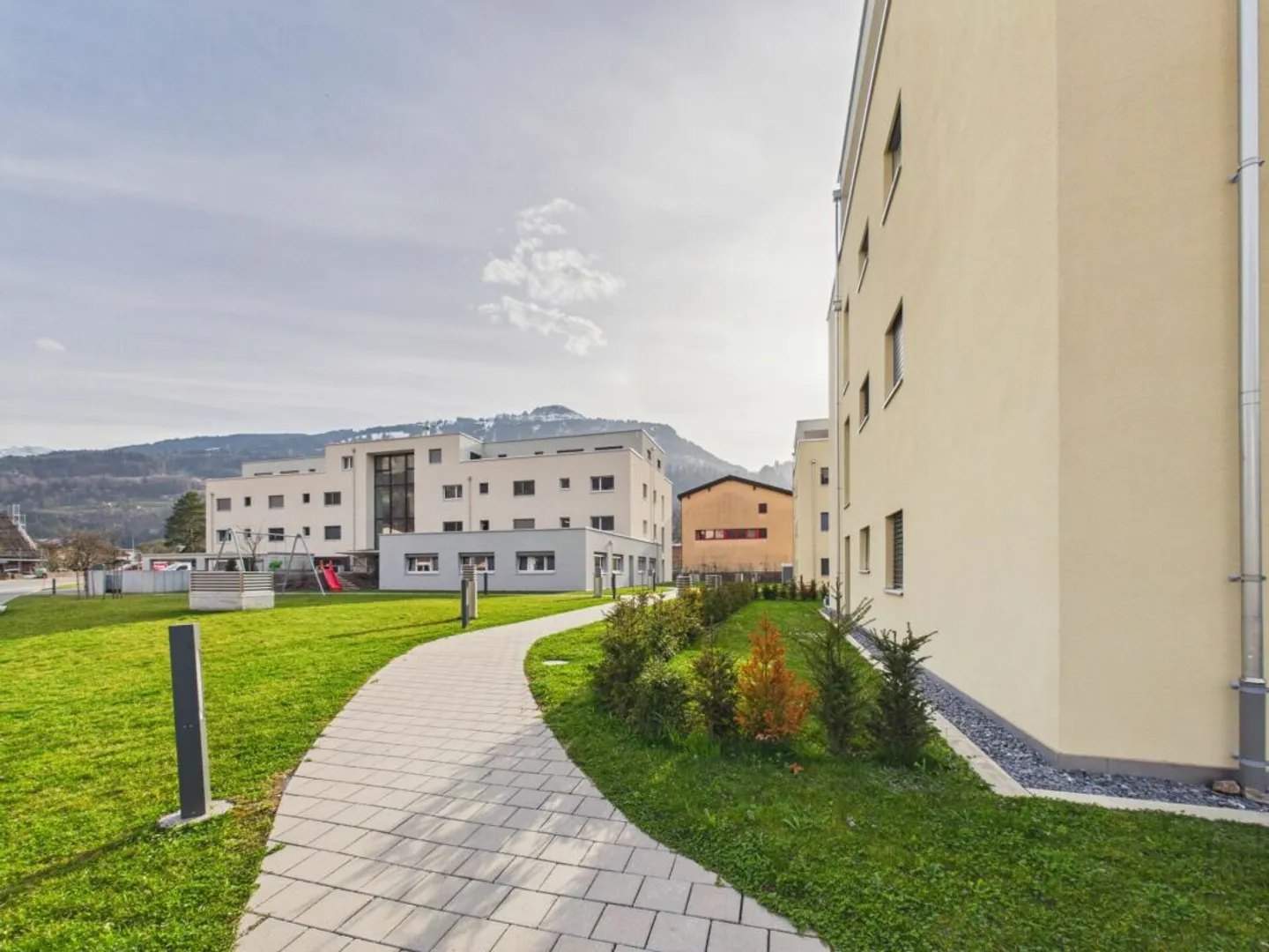 Attika-Wohntraum über den Dächern - 197 m² Terrasse mit Panorama-Bergblick - Photo 8 of 9