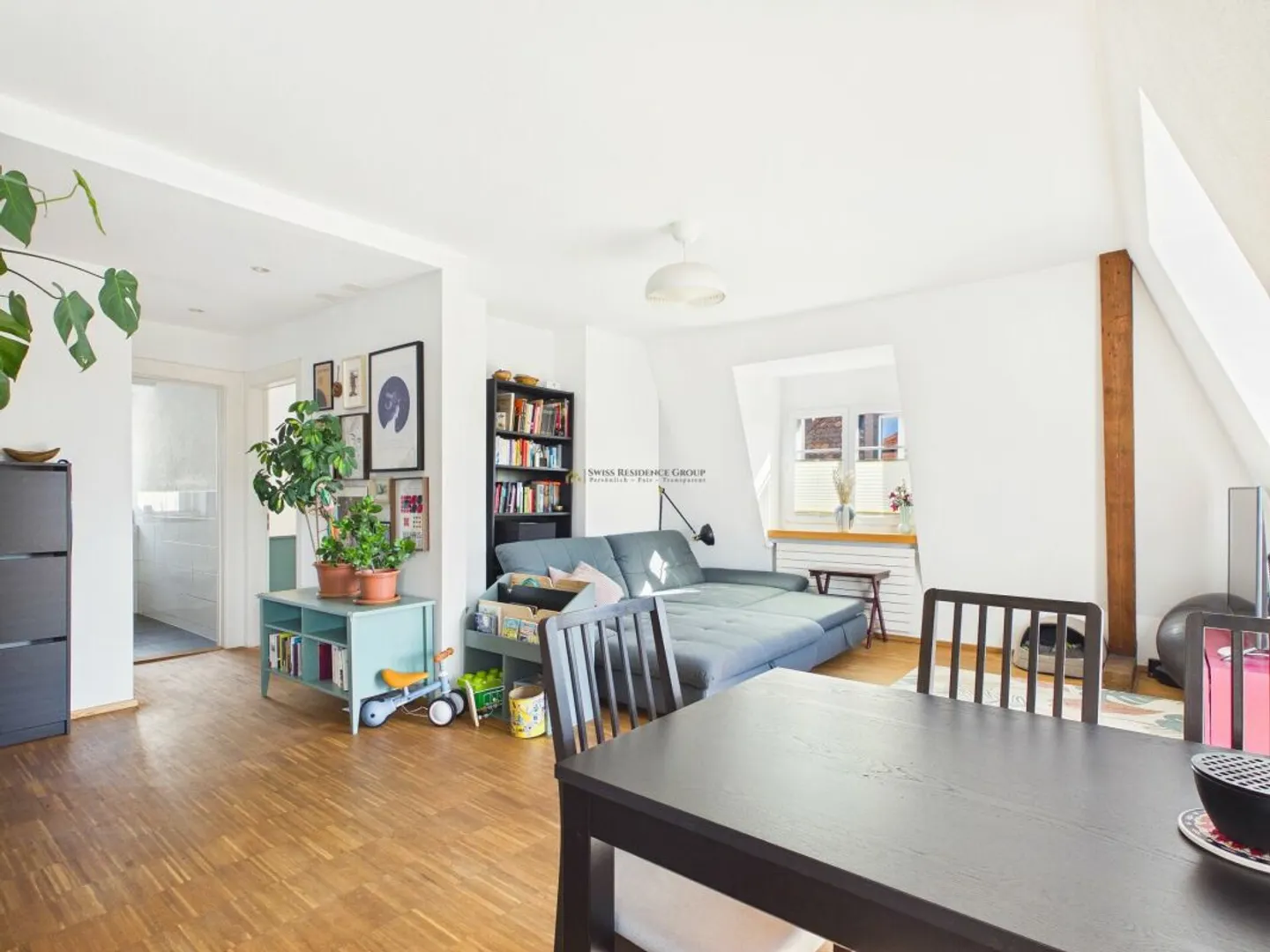 Stilvolle Wohnung mit traumhaftem Blick - Foto 3 von 13