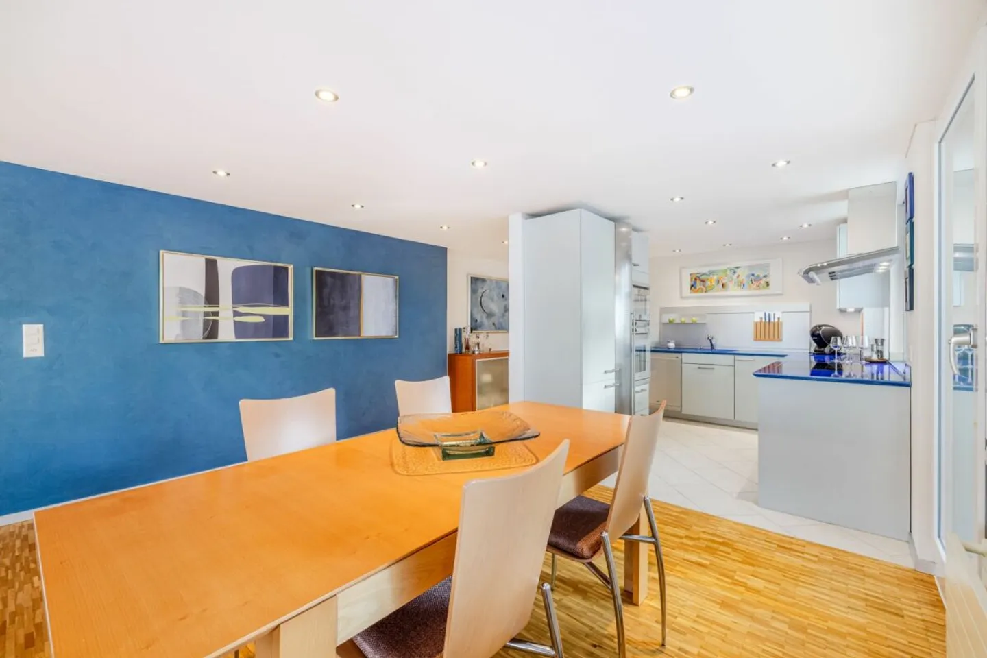 4.5-ZIMMER-TERRASSENRESIDENZ MIT 180°-BODENSEESICHT -  GROSSZÜGIG WOHNEN IN PRIVILEGIERTER HANGLAGE - Foto 5 di 13