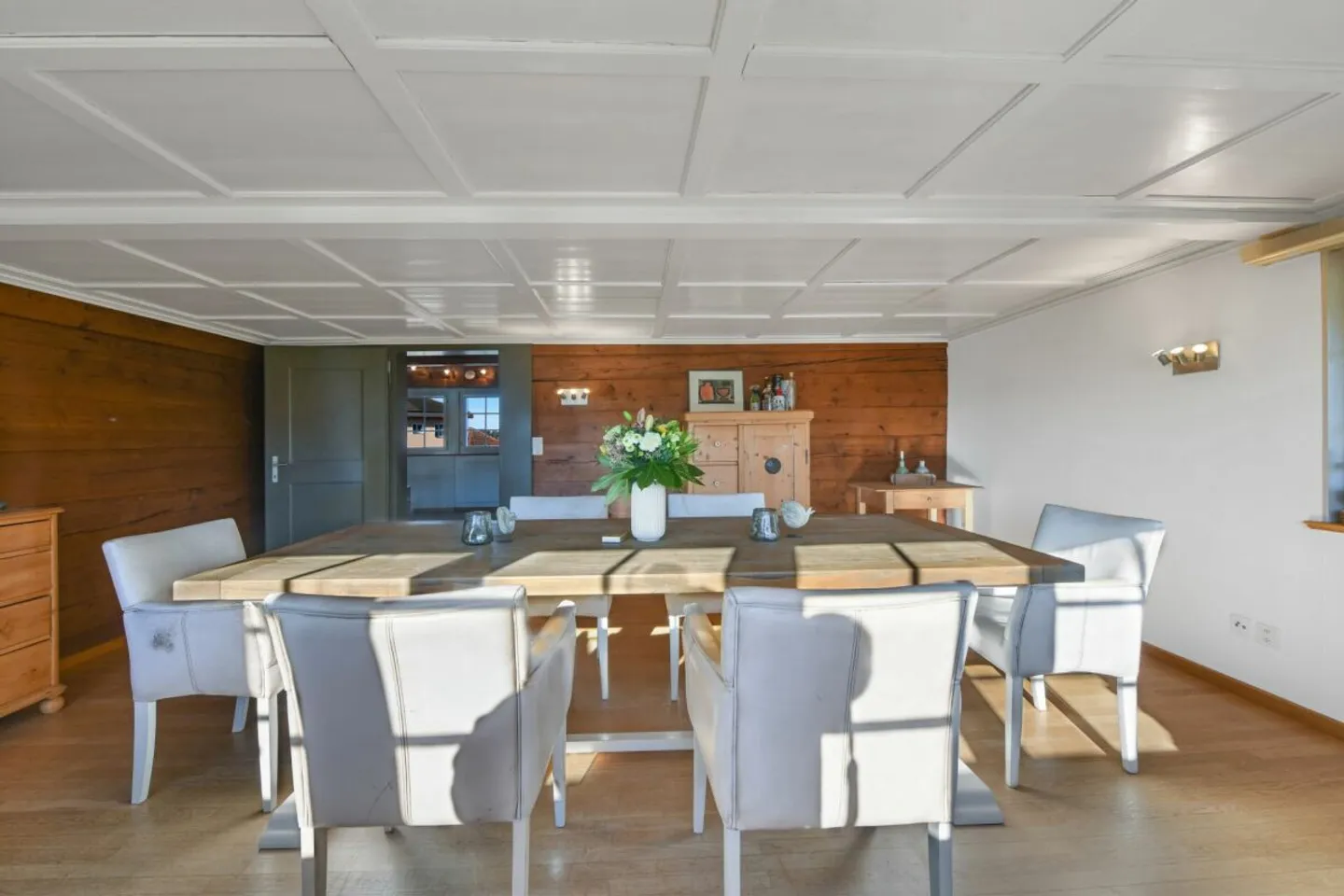 Living with Character in a Charming Wooden Old Building - Photo 6 of 13