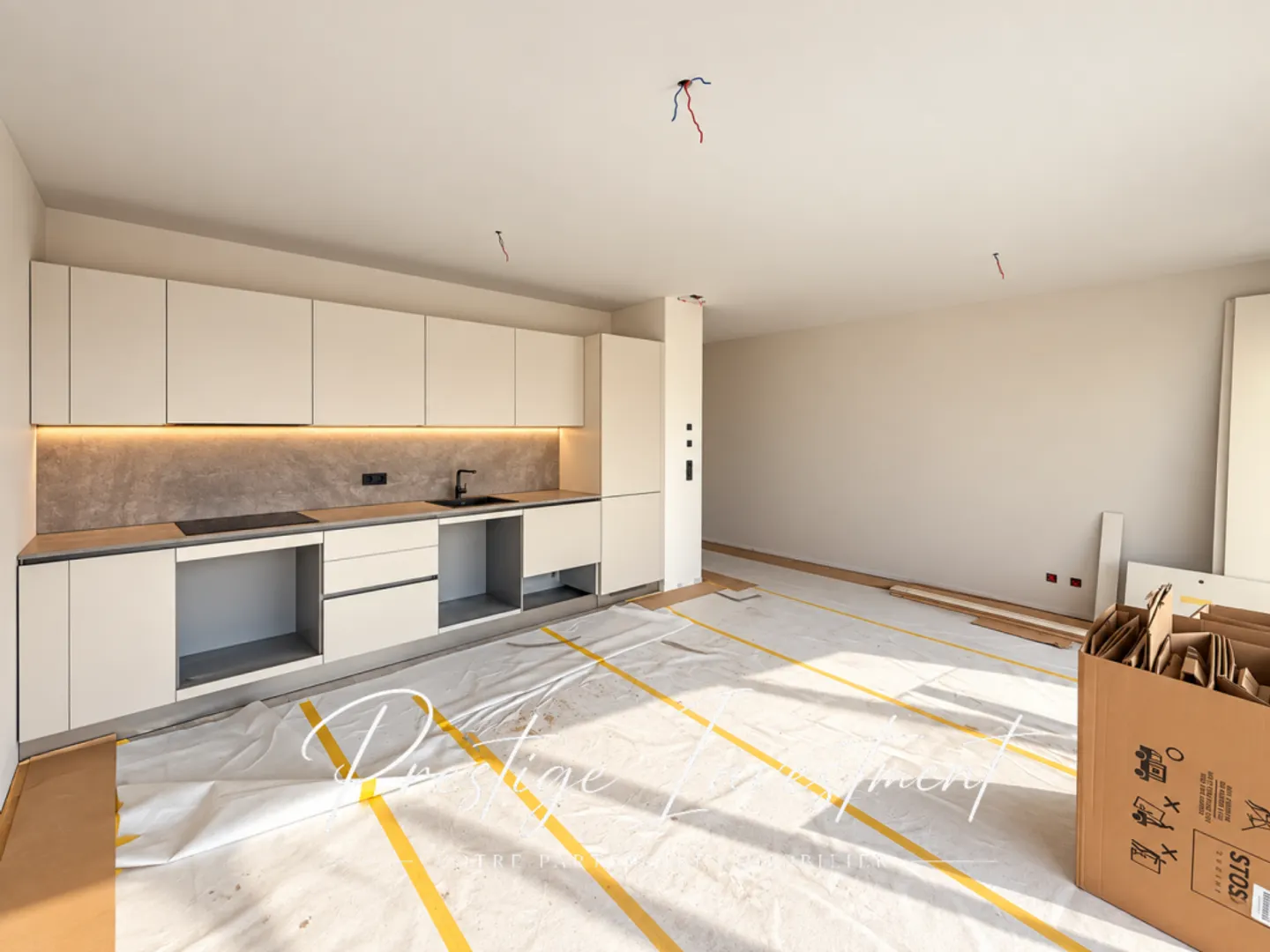 NEUE DACHGESCHOSS 2.5 ZIMMER + TERRASSE - APROZ (SION) - Foto 1 von 7