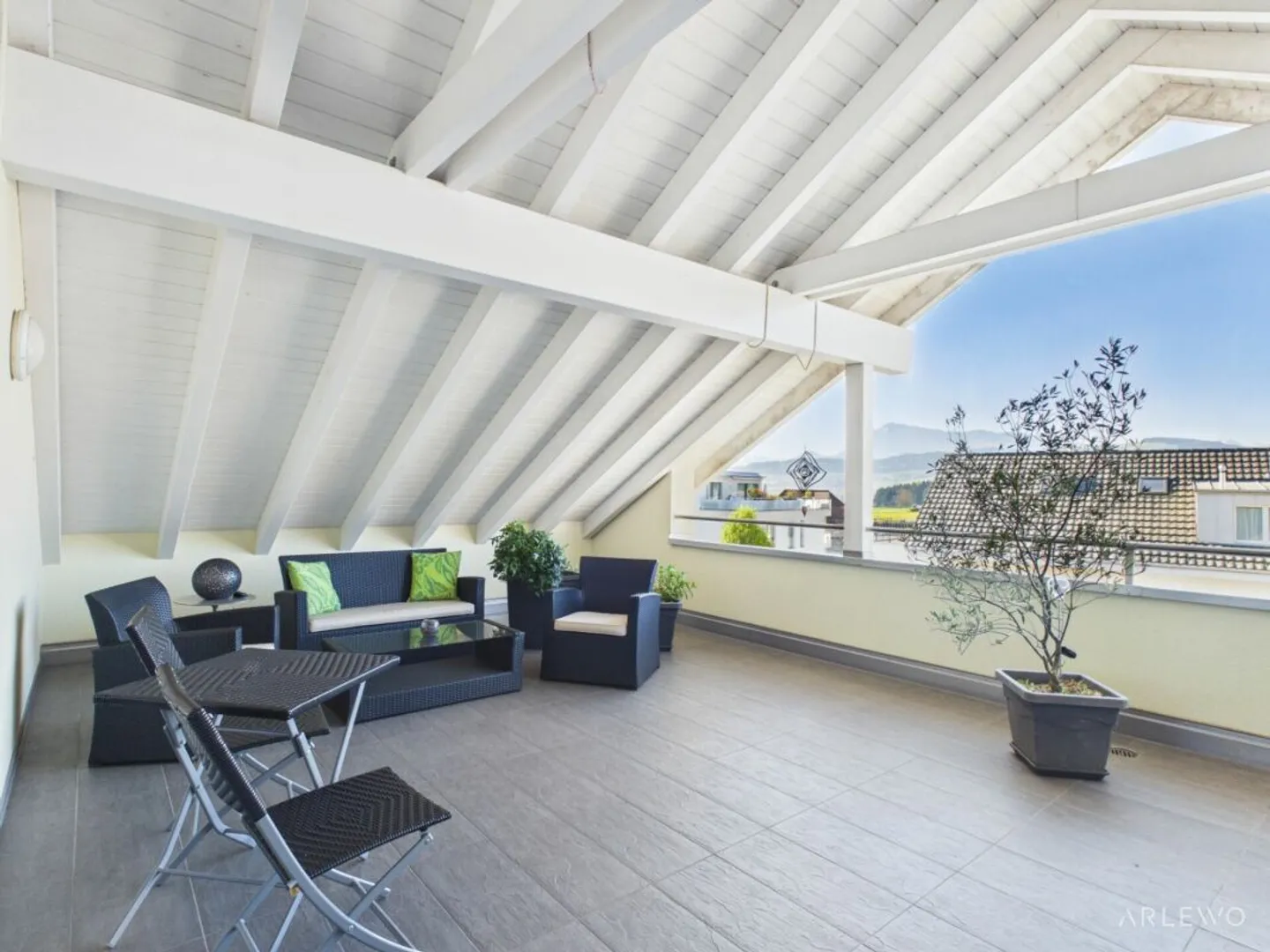 Loge with a View - Photo 12 of 12