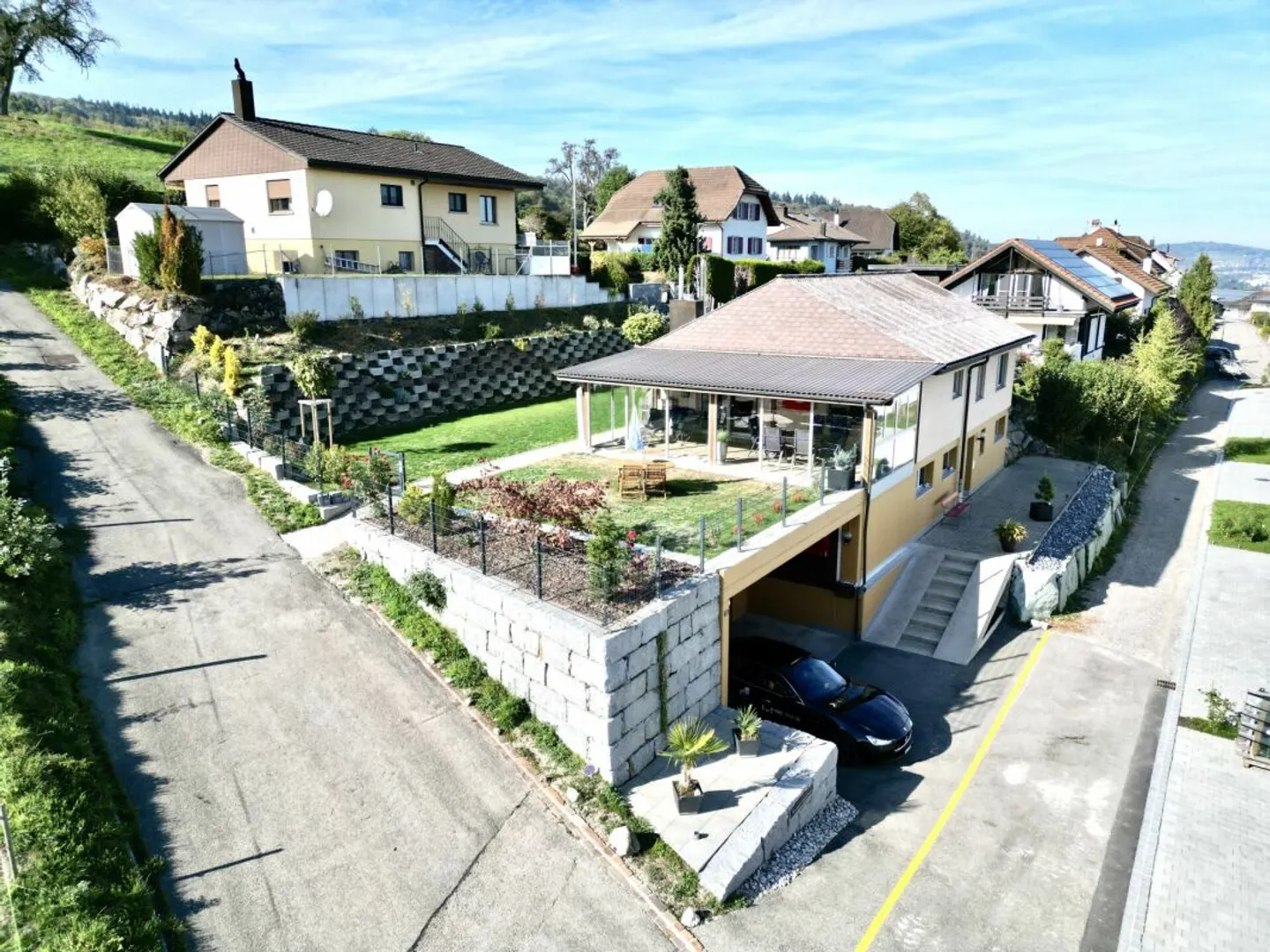 Charmantes Einfamilienhaus mit Garten - Foto 1 von 13