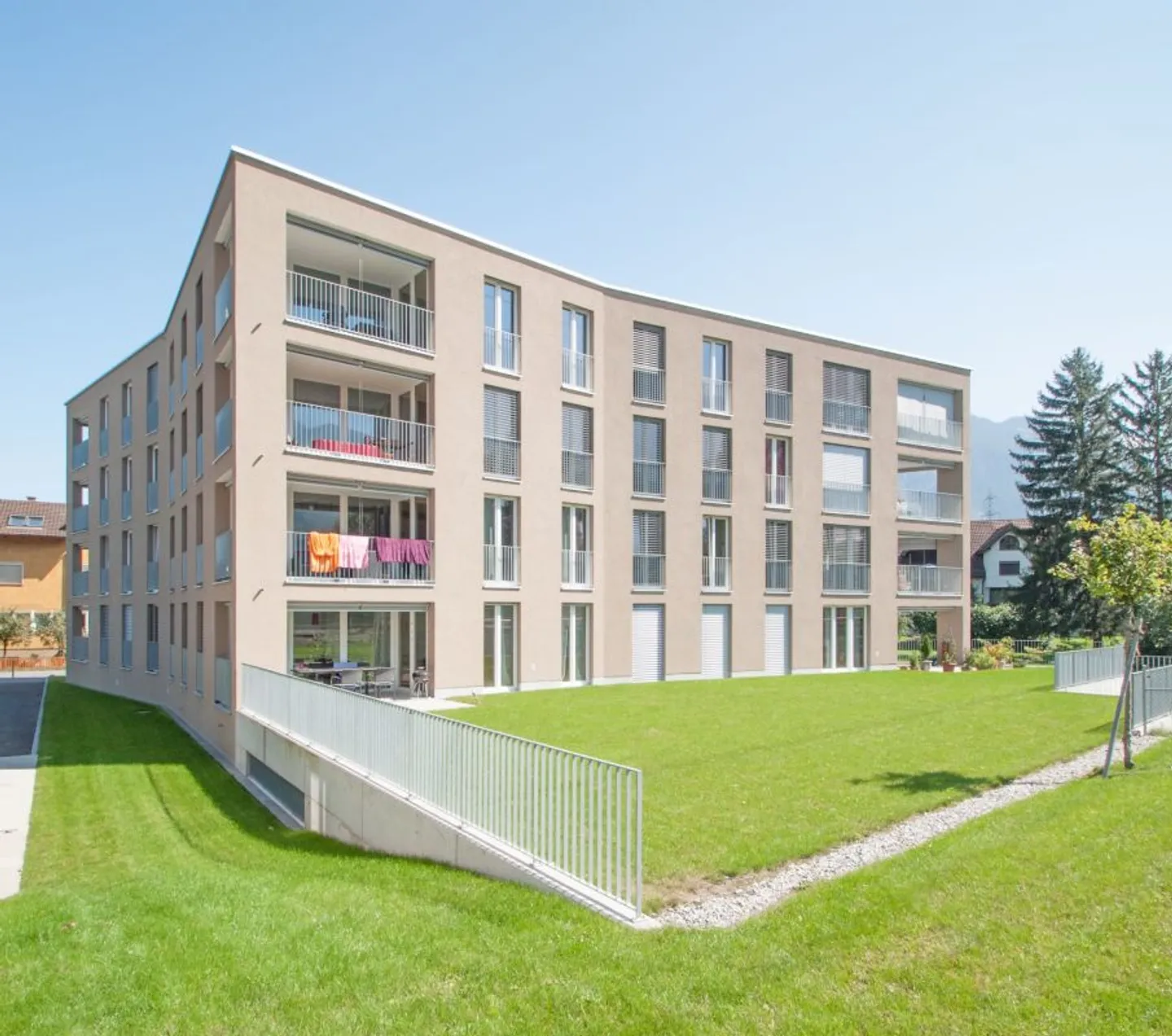 Top apartment near city center and train station - Photo 11 of 12