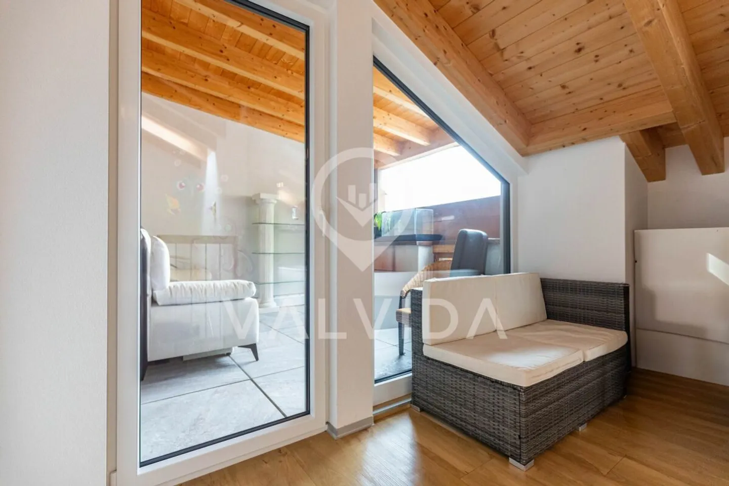 4.5-Zimmerwohnung auf zwei Etagen in Gampel - zentral, gepflegt und mit viel Platz - Foto 8 von 9