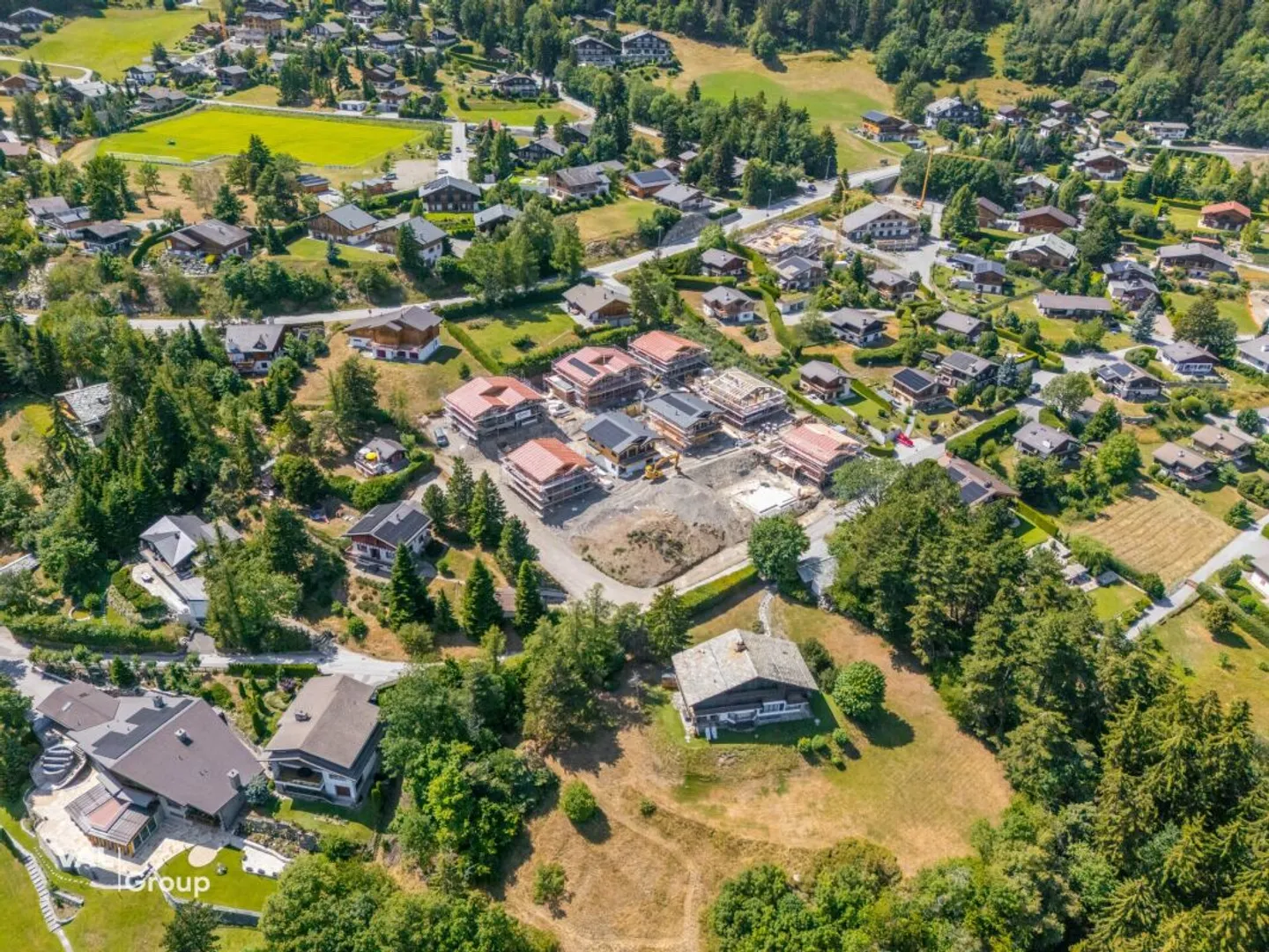 Moderne Chalets in Crans-Montana - Foto 11 von 13