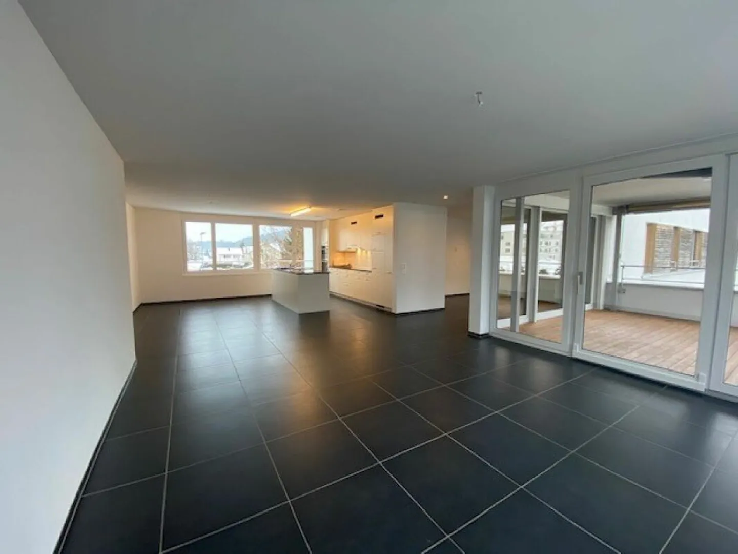 Vivre et profiter de la vue en toute tranquillité - Photo 4 sur 9