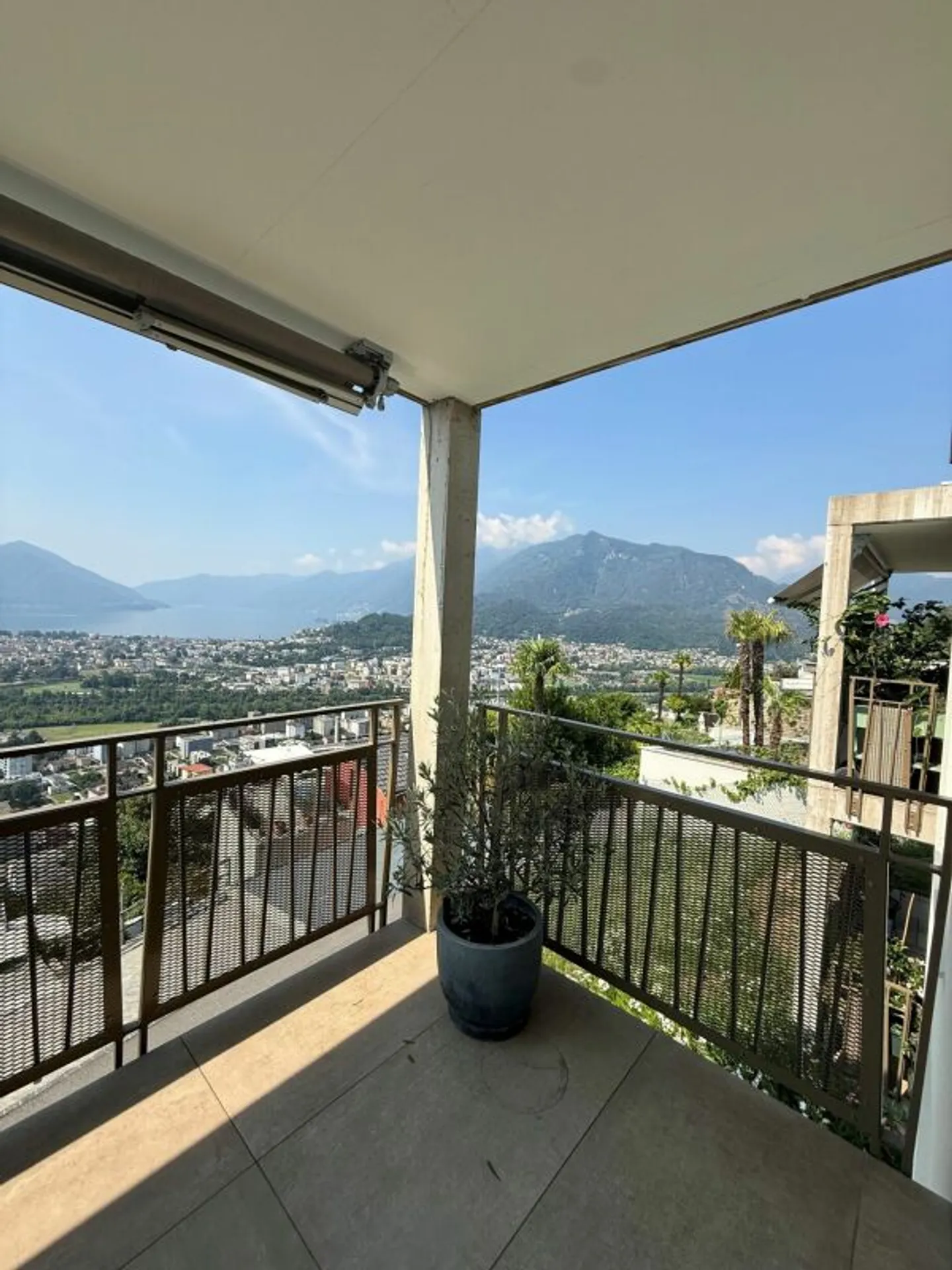 LOCARNO MONTI - SECONDARY RESIDENCE - 2.5-room apartment for rent - Photo 10 of 13