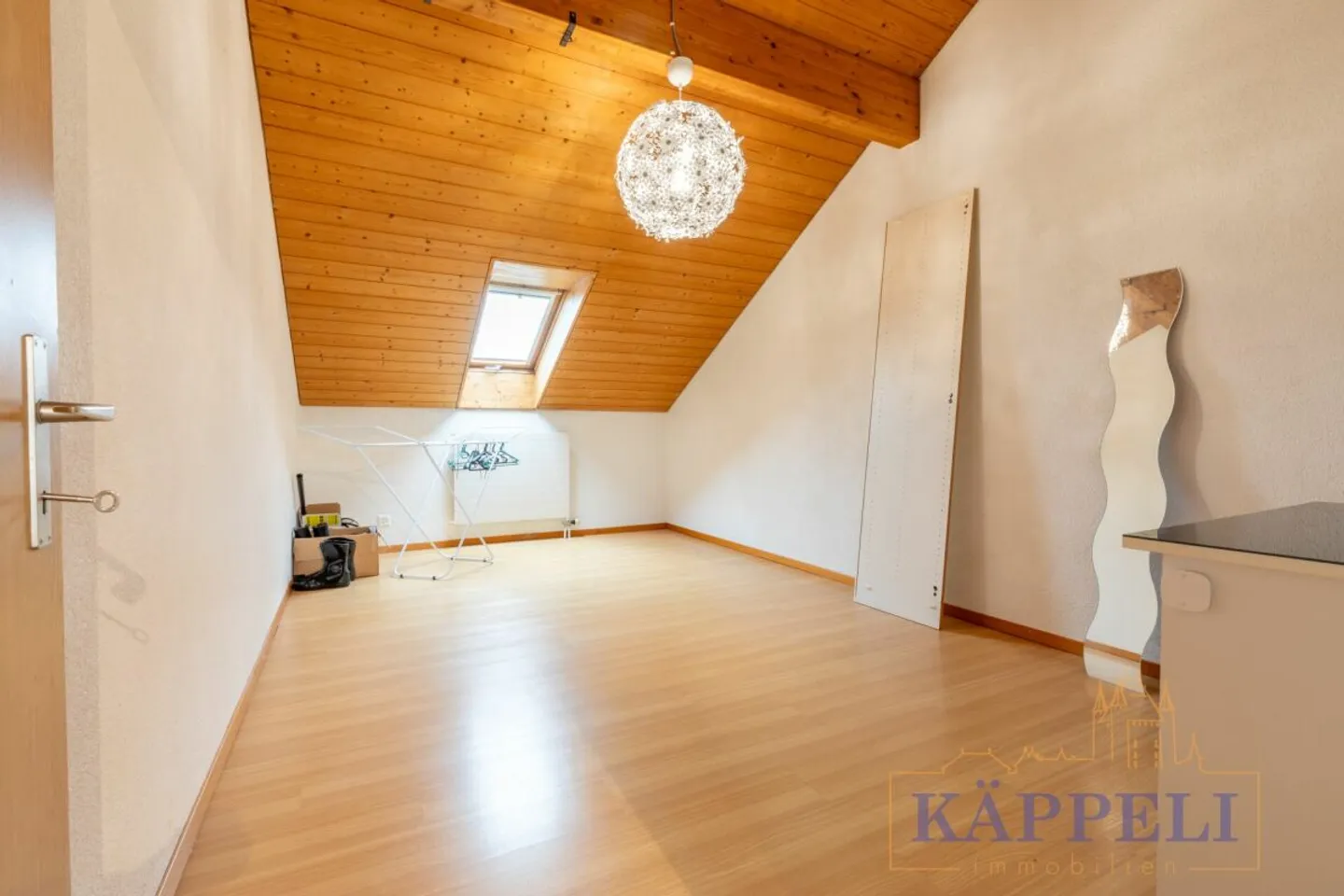 5.5 Room Attic Apartment in the Center of Wattenwil - Photo 6 of 13