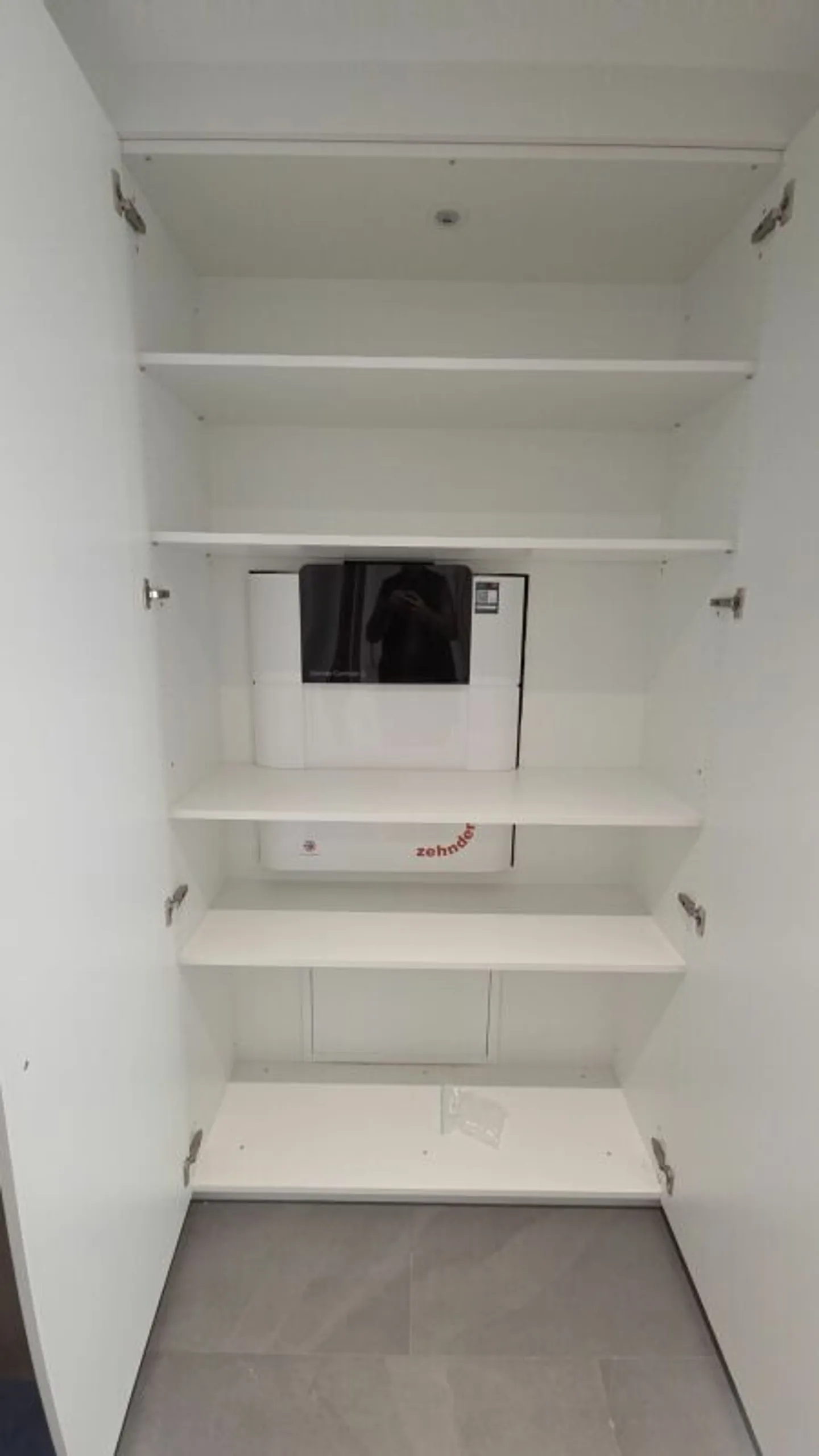 Completely renovated 5.5 room apartment with private entrance, winter garden and vaulted cellar - Photo 5 of 13