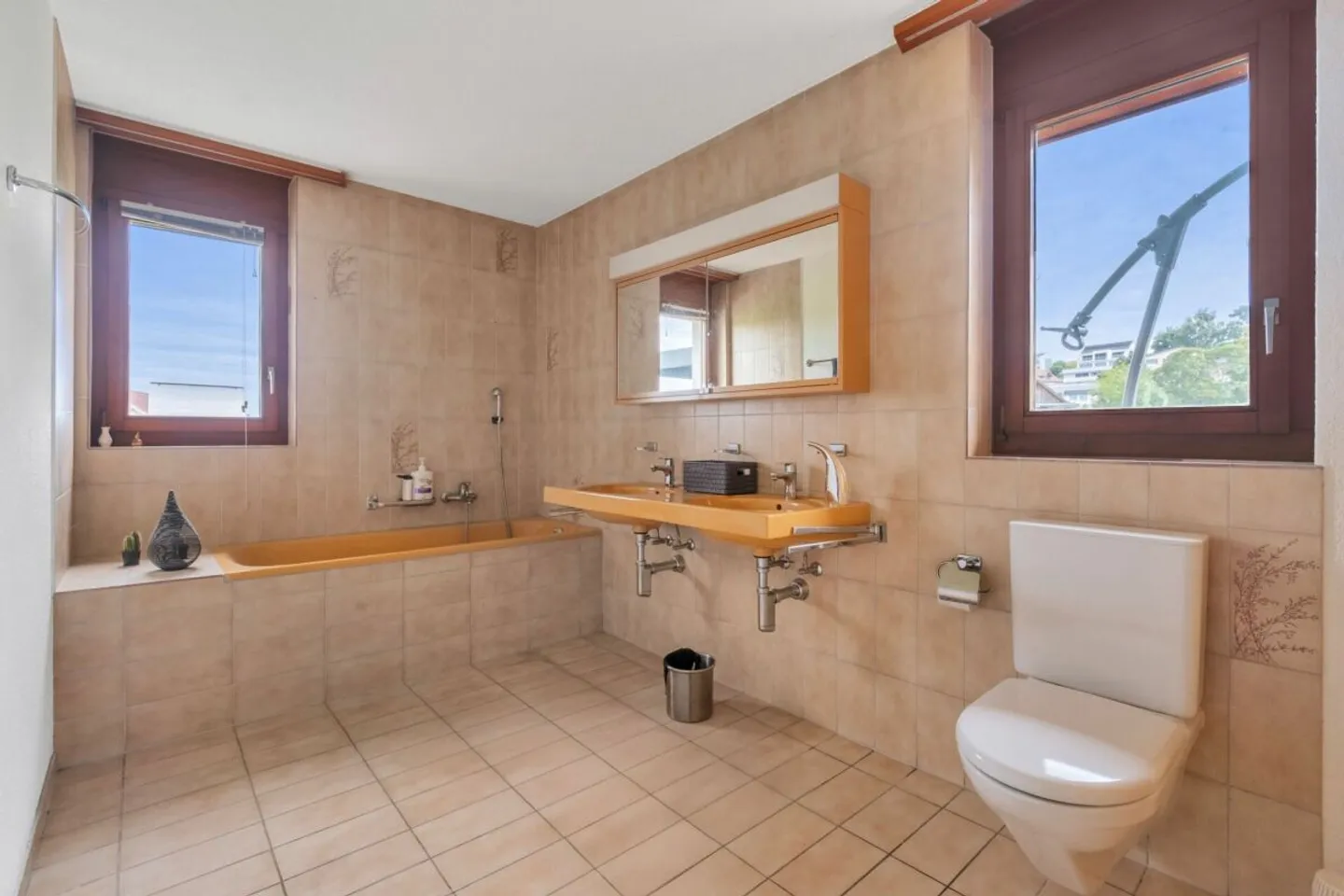 Ampia casa familiare con vista - Foto 12 di 13