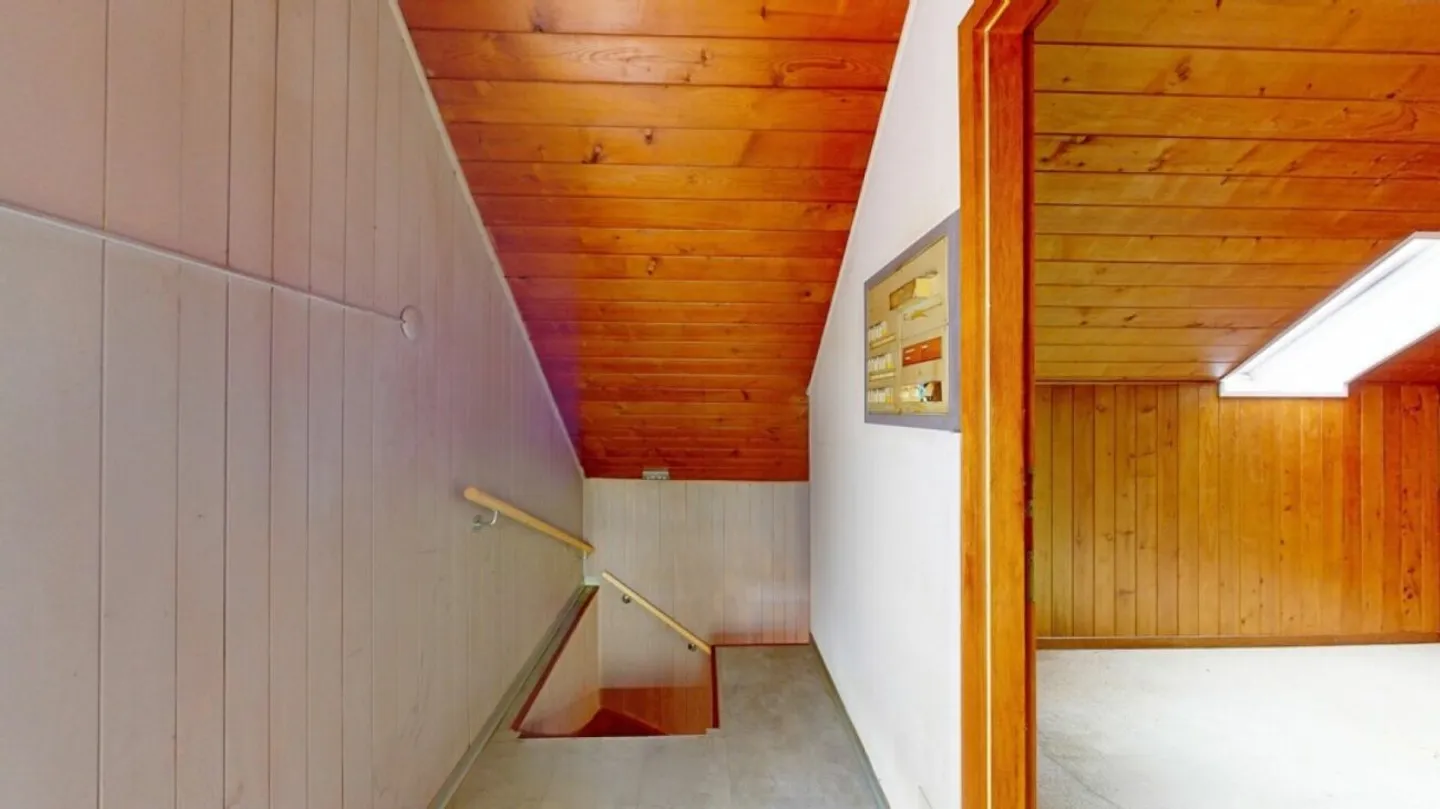 Maison individuelle avec beaucoup de potentiel - Photo 5 sur 12