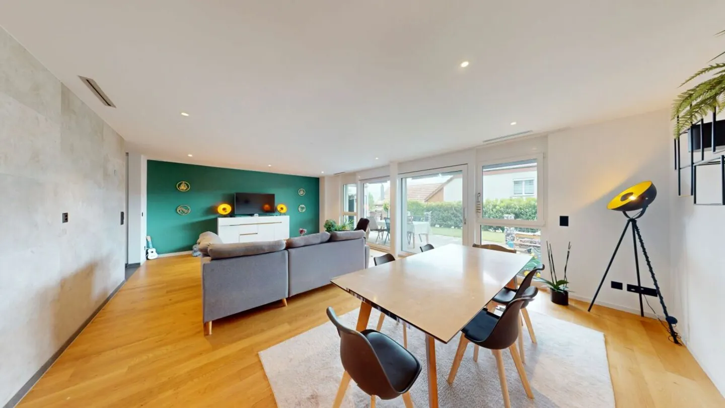 Family-friendly 5.5-room terraced house with exclusive features - Photo 5 of 13